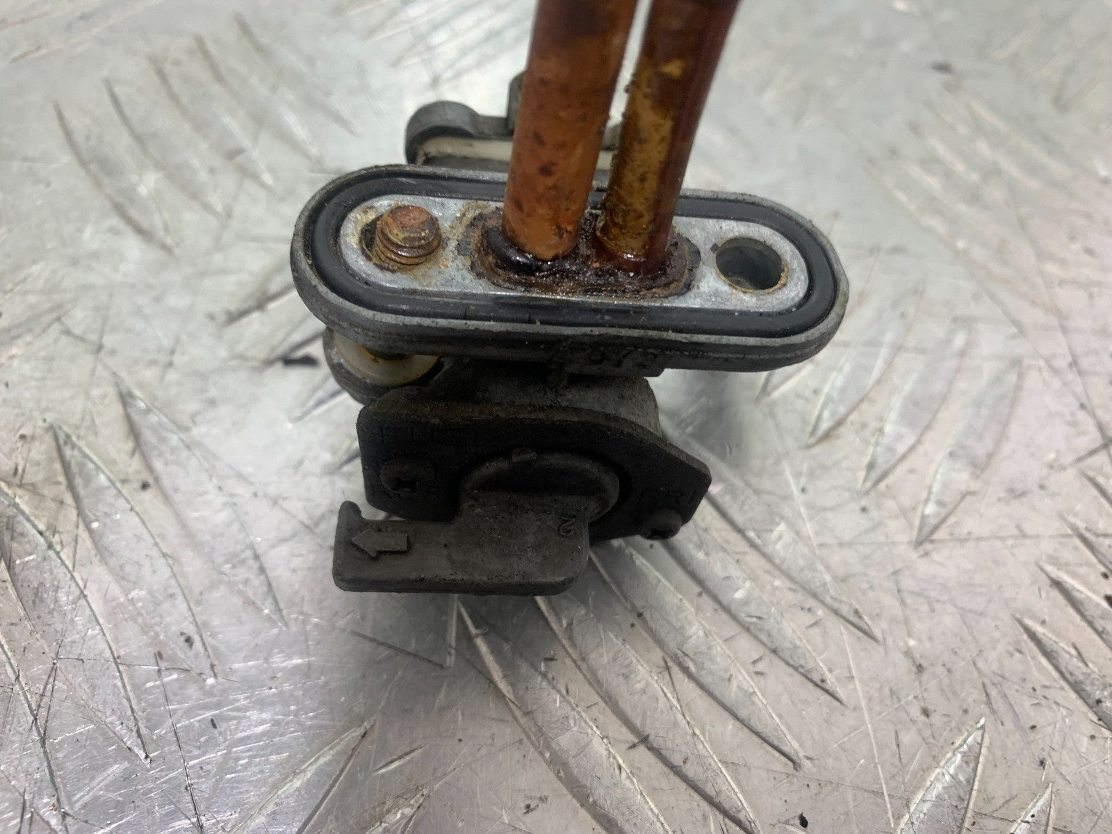KAWASAKI GPZ600 GPZ 600 PETROL TAP  YEAR 1988-90 (CMB1258)