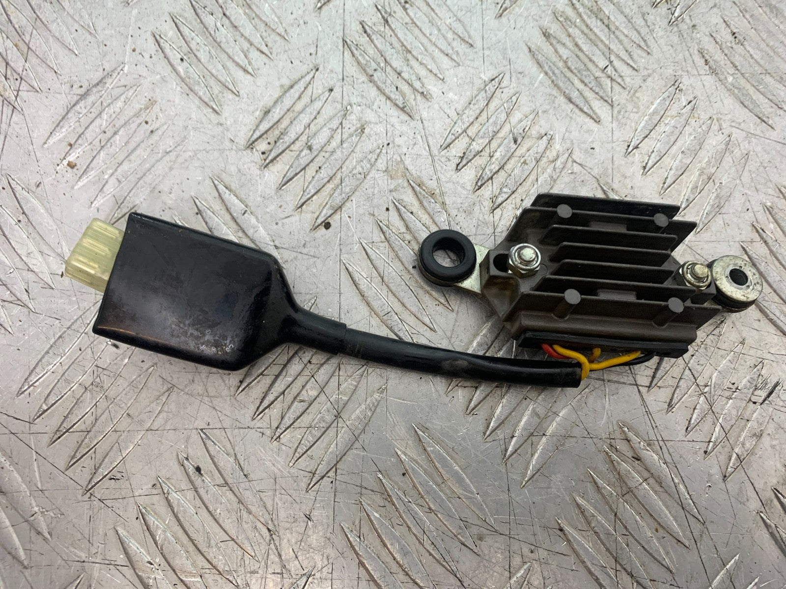 KAWASAKI KXF450 KXF 450 REGULATOR YEAR 2013 CMB1217)