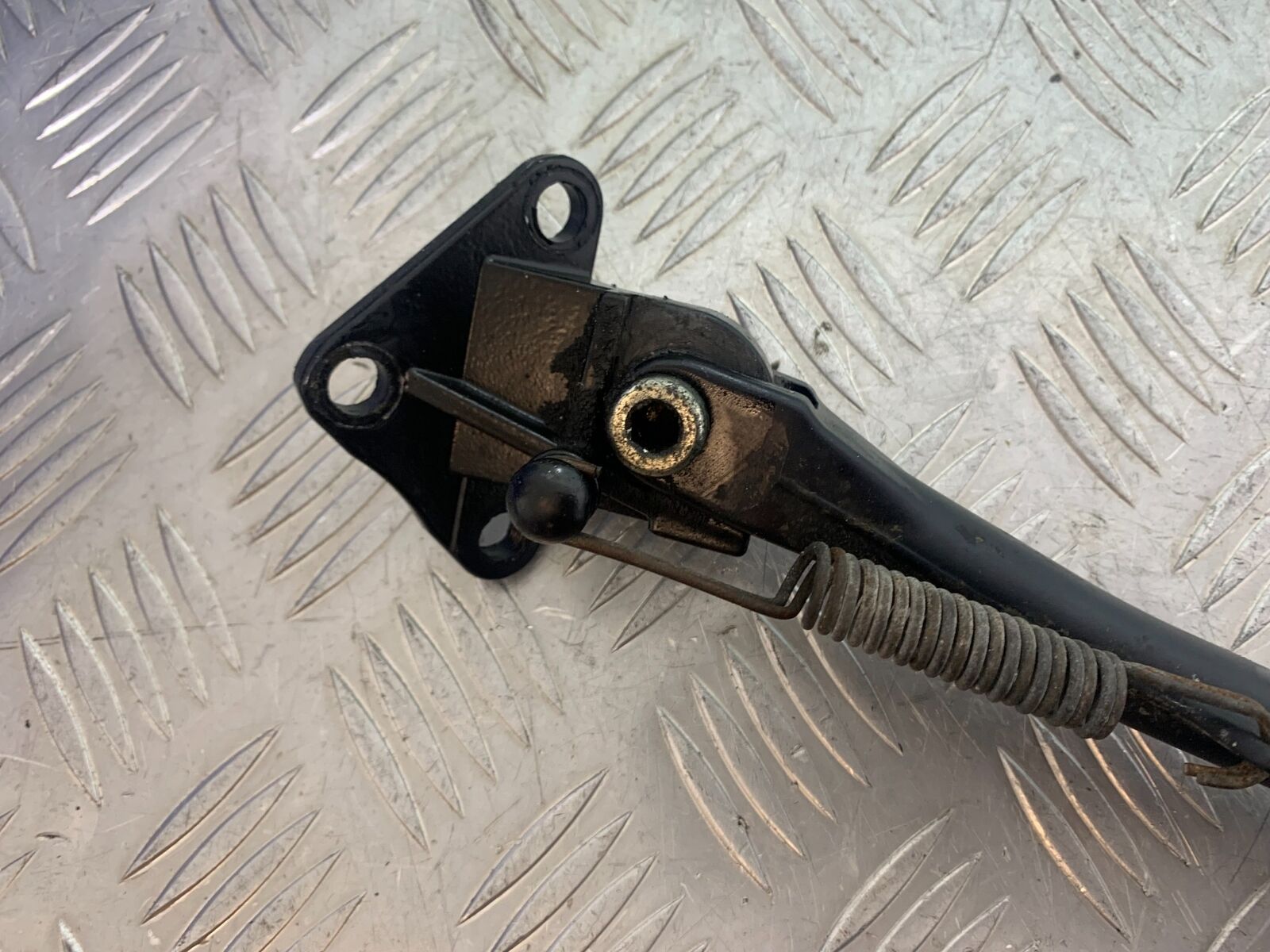 TRIUMPH 955i SPRINT ST SIDE STAND  YEAR 1999-2004 (CMB1124)