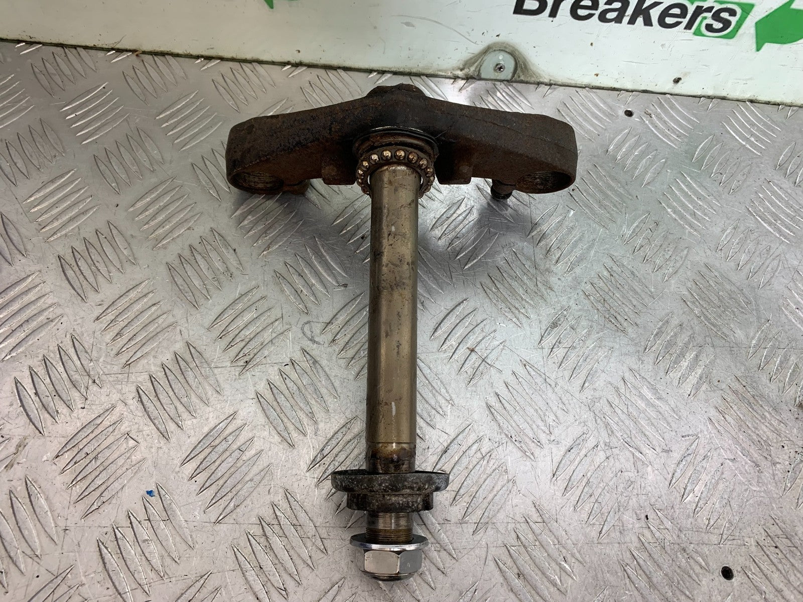 HONDA XL125 VARADERO BOTTOM YOKE  YEAR 2001-2006  (CMB1304)