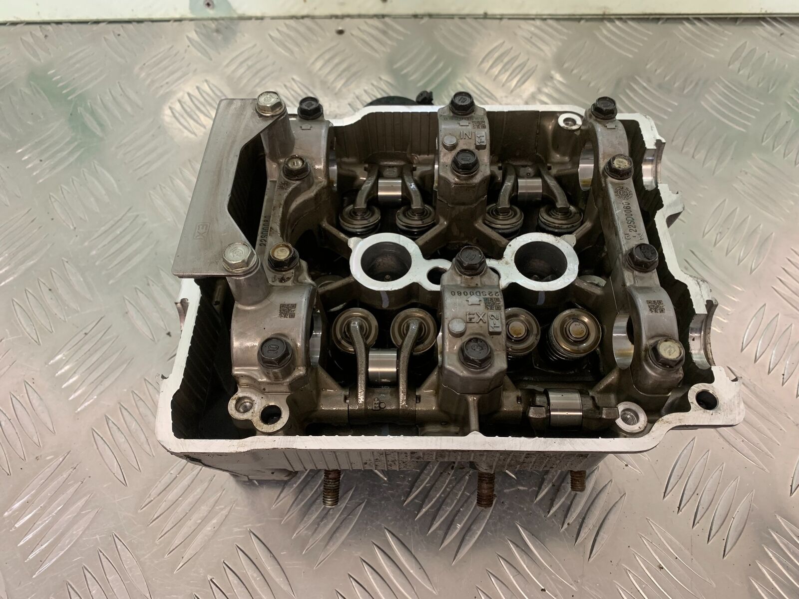HONDA CB500 f CB500F CYLINDER HEAD  YEAR 2022 (STOCK 951)