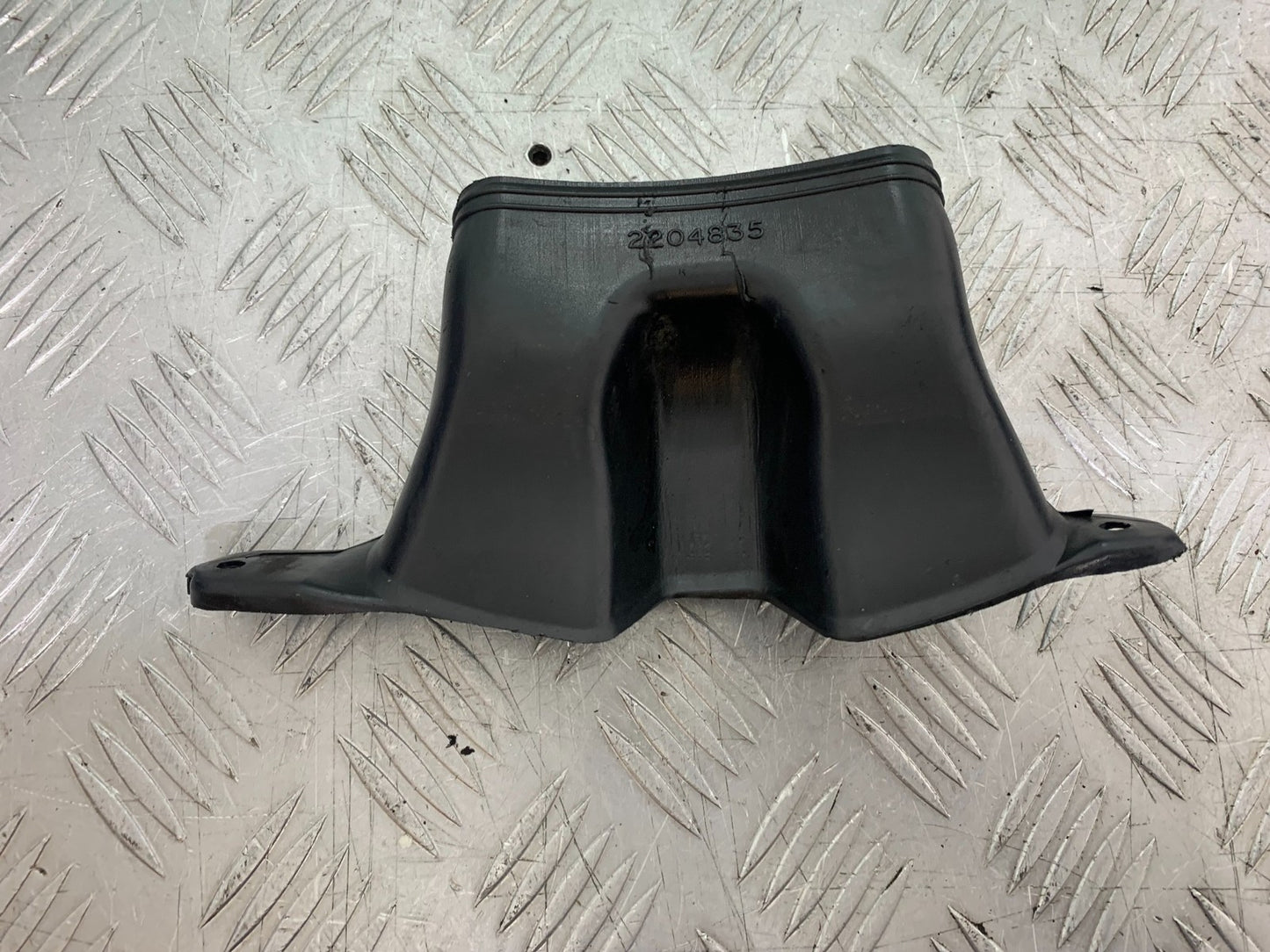 TRIUMPH 1050 SPRINT ST AIR DUCT   2003-2011 (CMB1285)