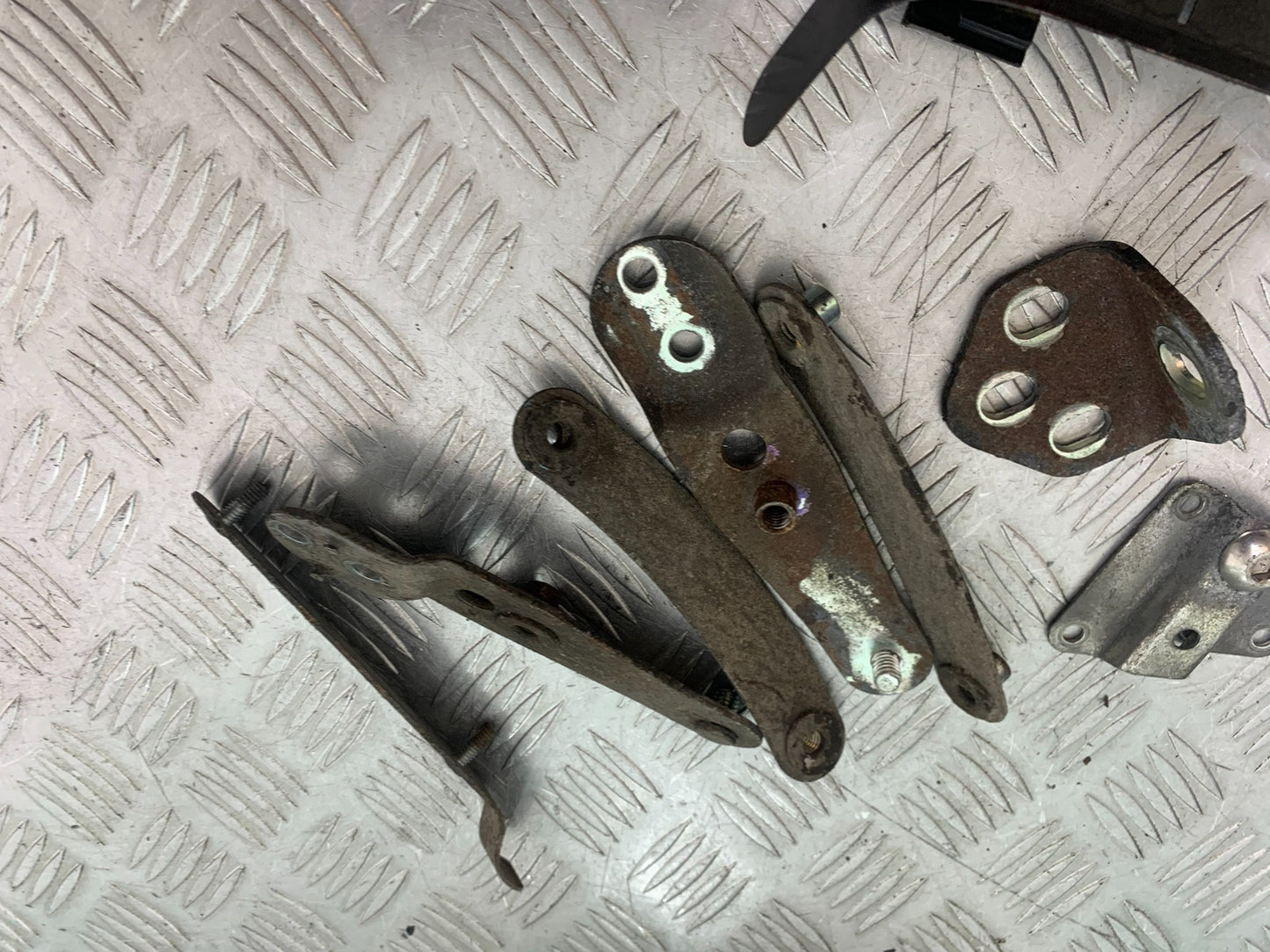 HARLEY DAVIDSON FXS BLACKLINE 1585 BRACKETS   YEAR 2012 (CMB1147)