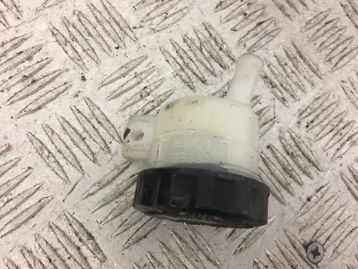 KAWASAKI VN900 VN 900 CUSTOM REAR BRAKE FLUID POT  YEAR 2010 (STOCK 664)