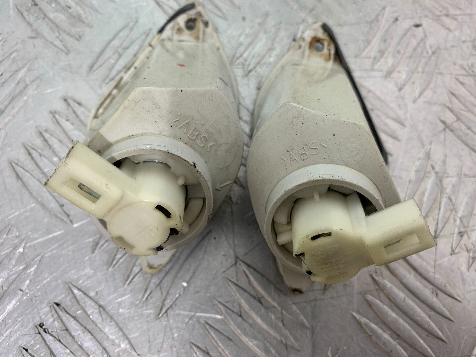 PIAGGIO VESPA GT125 L REAR INDICATORS  YEAR 2003 (CMB1300)