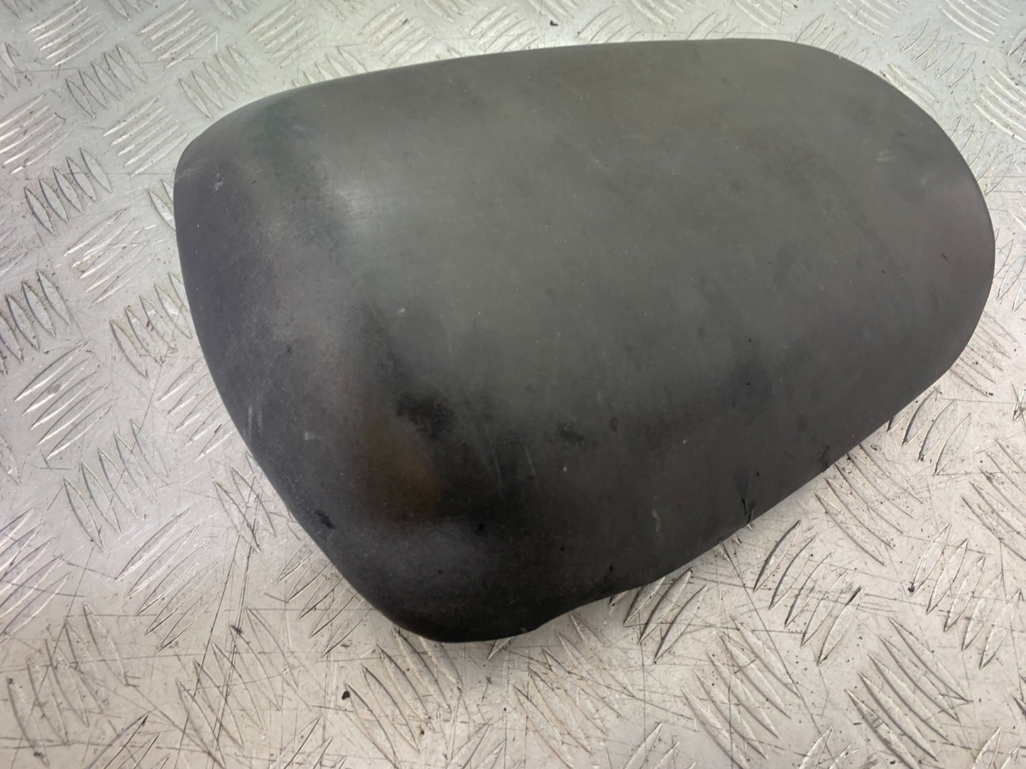 KAWASAKI ZX9R ZX9 C REAR SEAT   YEAR 1998-99 (CMB1213)
