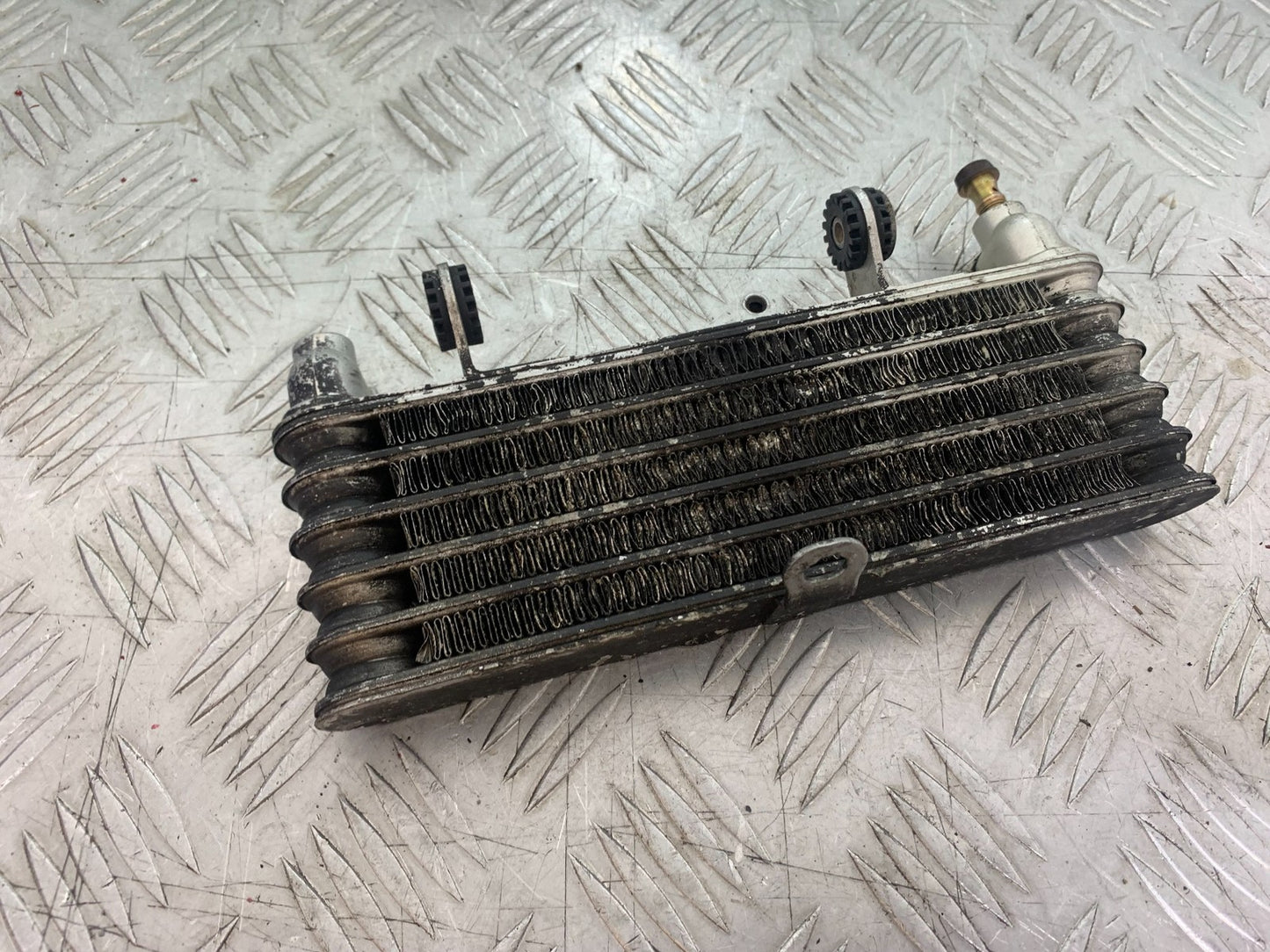 DUCATI 996 SPS 748 916 998 OIL COOLER 1999-2000 (CMB1209)