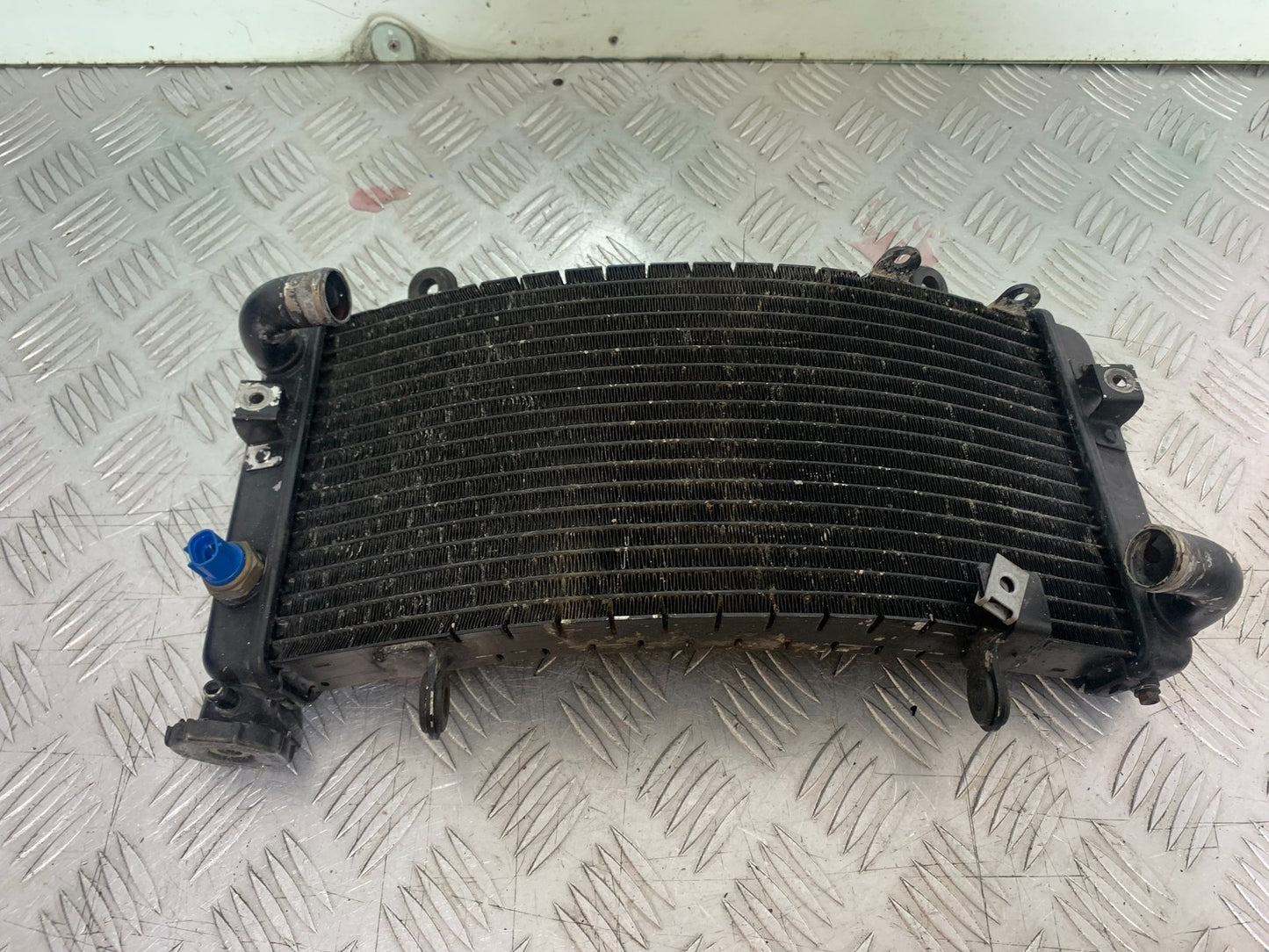KTM 990 SUPER DUKE RADIATOR  YEAR 2007-2011  (CMB1207)