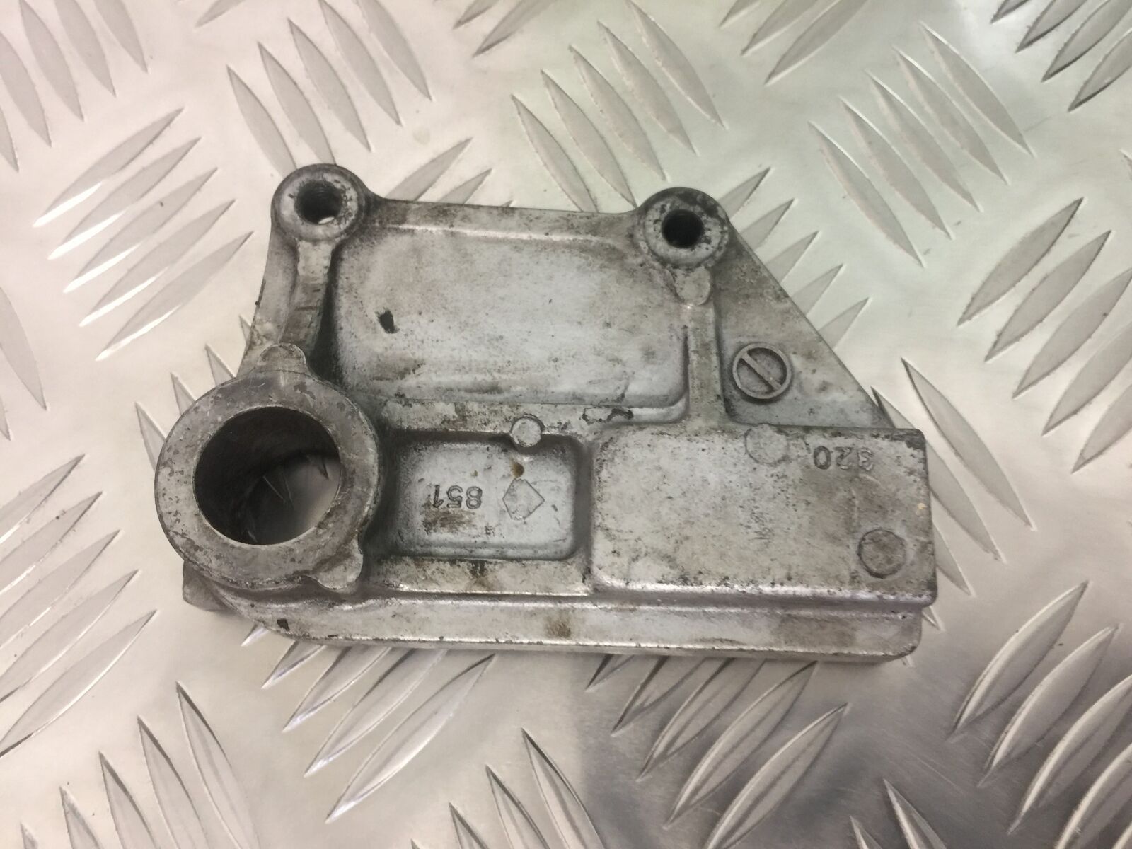 KAWASAKI ZX12R ZX12 R REAR CALIPER BRACKET YEAR 2000 (STOCK 913)