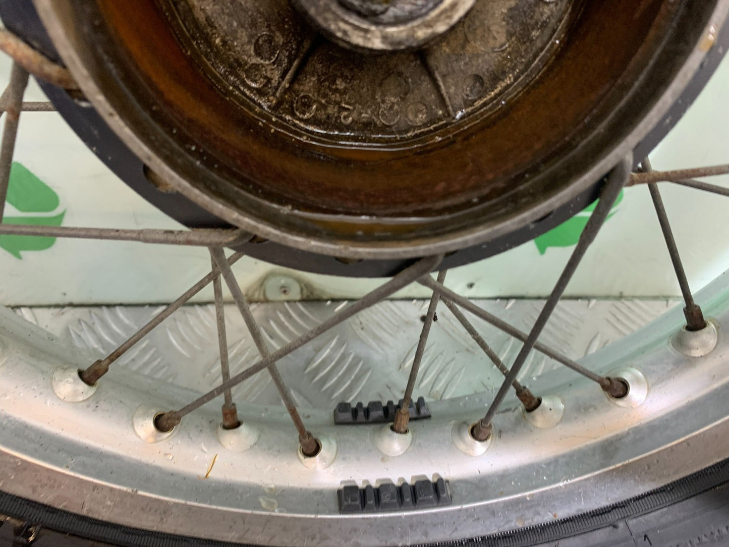 KAWASAKI KLR250 KLR 250 REAR WHEEL   YEAR 1984-2001 (CMB1225)