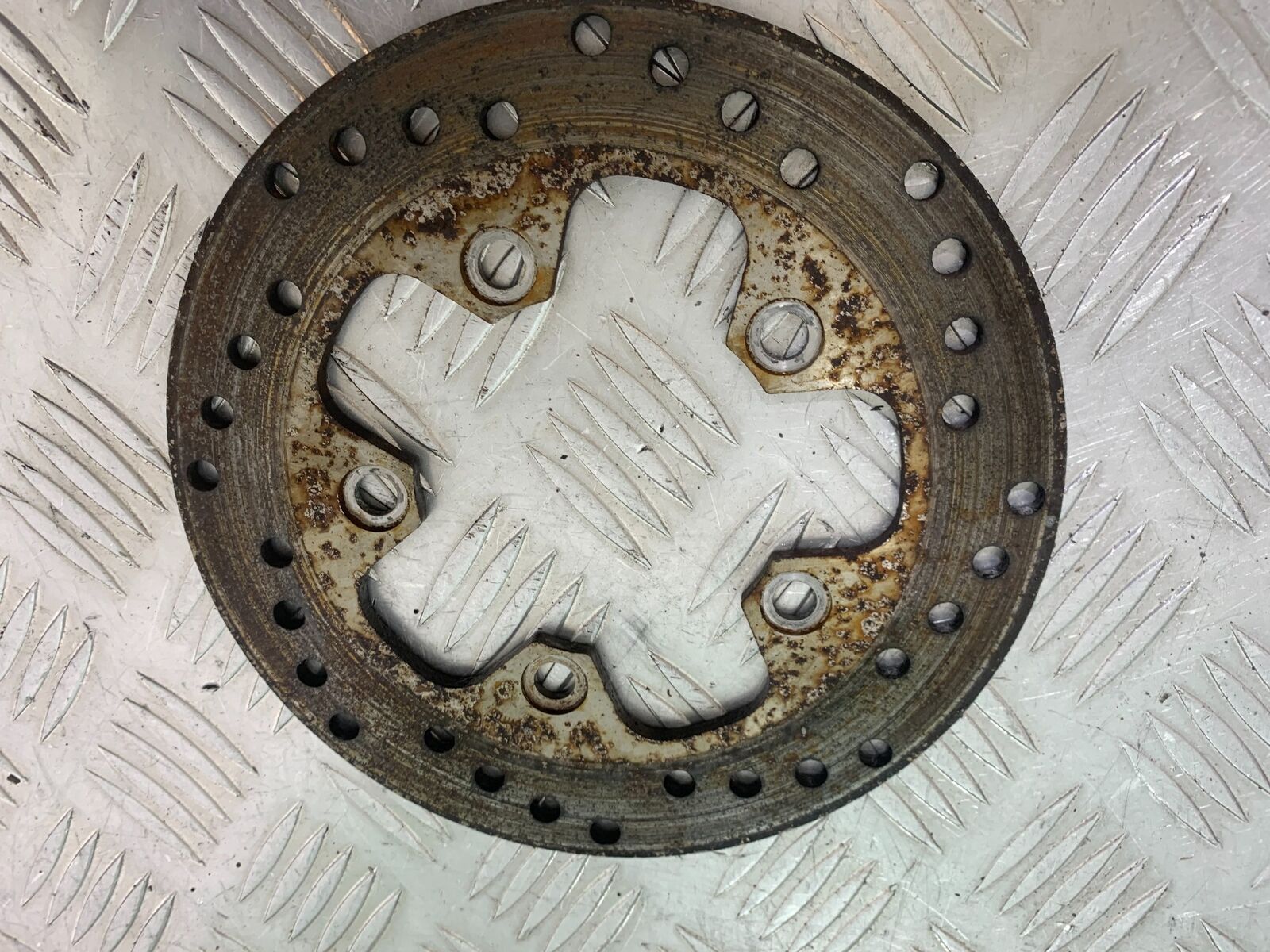 SUZUKI AN400 AN 400 BURGMAN REAR BRAKE DISC YEAR 2017-2024 (CMB1118)