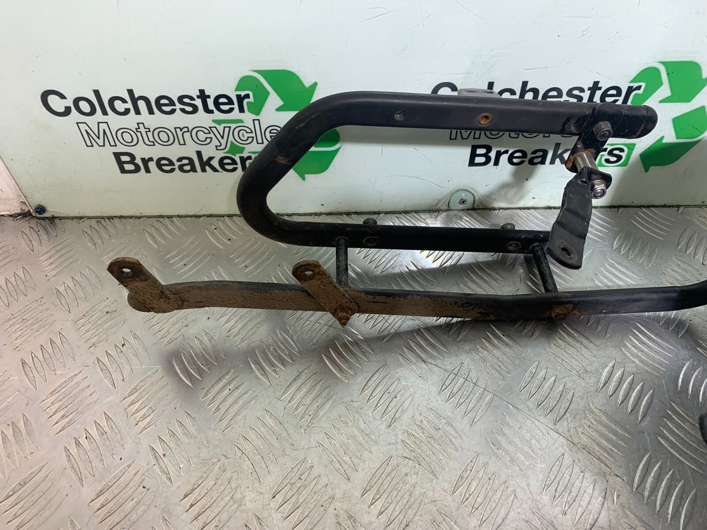 TRIUMPH 955i SPRINT ST PANNIER RAIL   YEAR 1999-2004 (CMB1124)