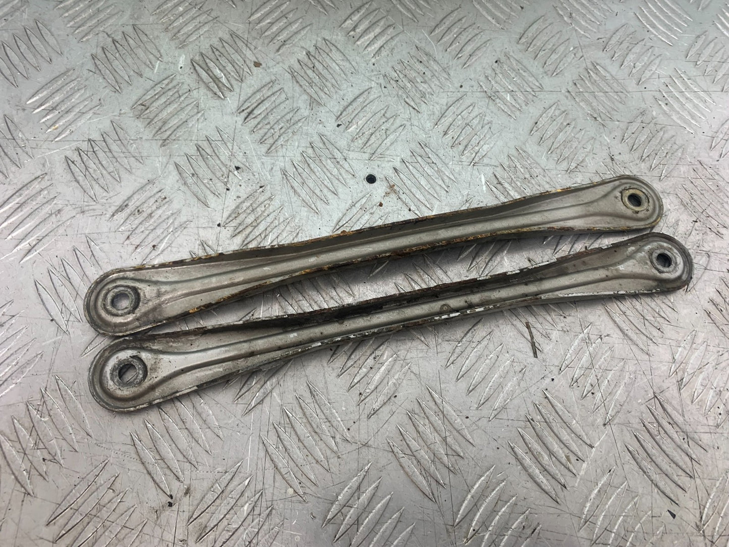 BMW K1200 K 1200 LT BRAKE ARM    YEAR 1999-07 (CMB1271)