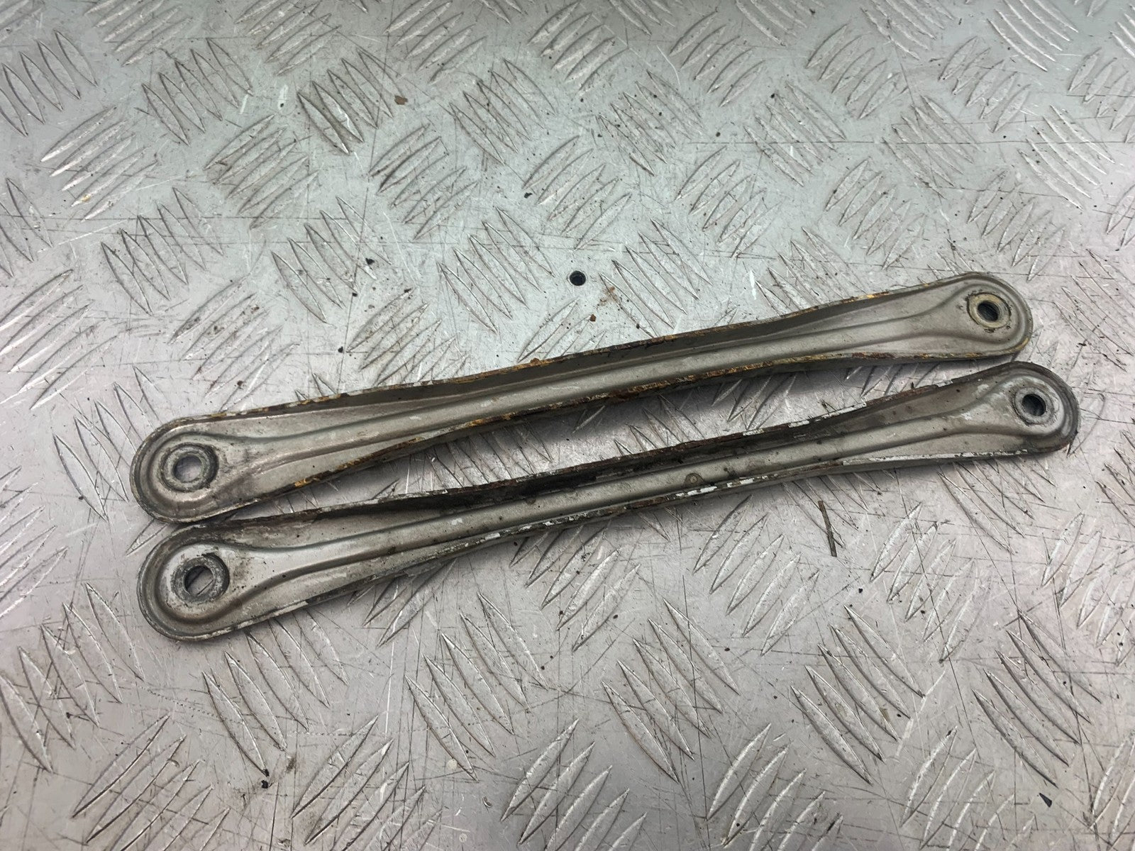 BMW K1200 K 1200 LT BRAKE ARM    YEAR 1999-07 (CMB1271)