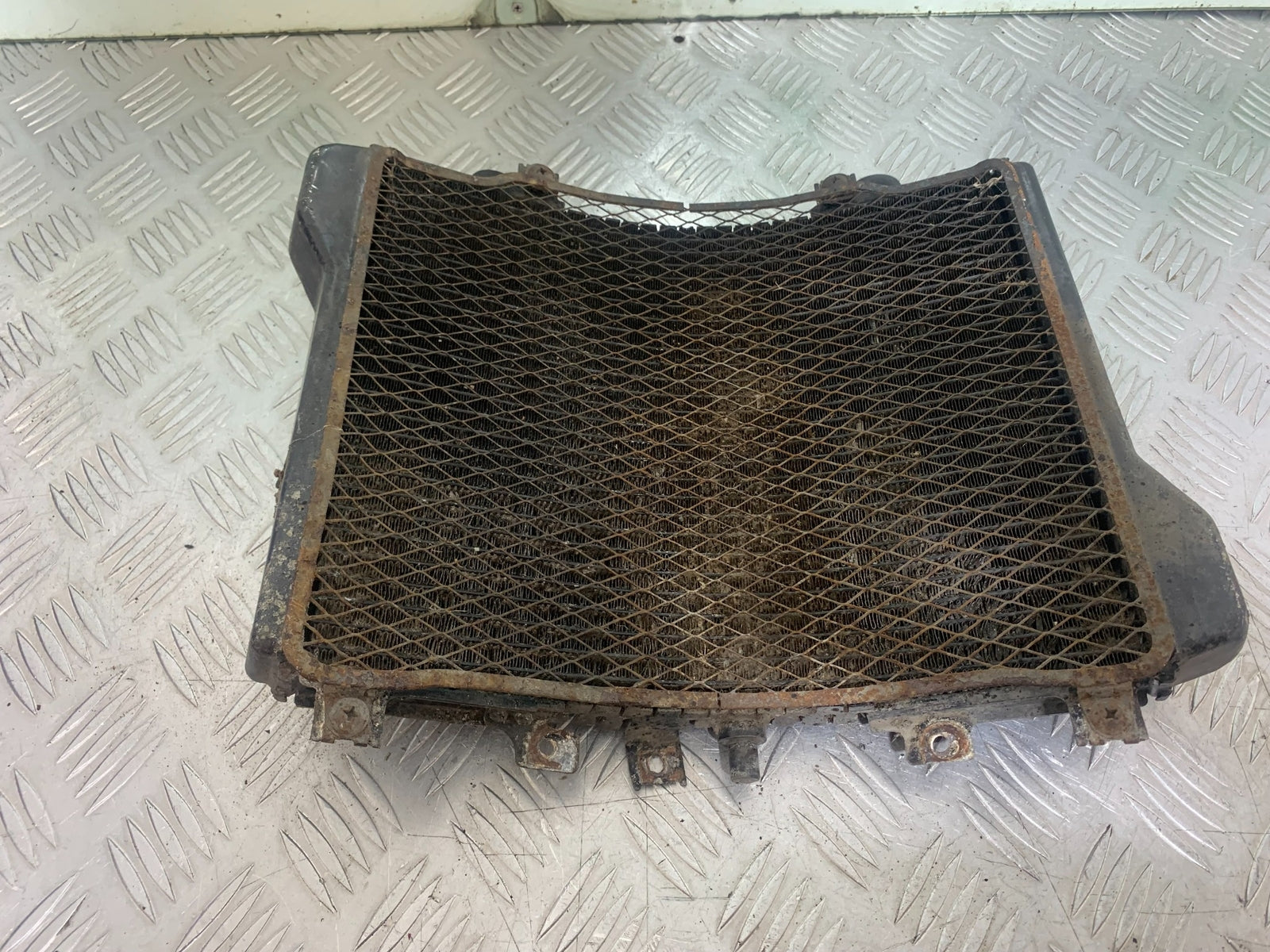KAWASAKI ZZR1100 D RADIATOR  YEAR 1993-2001 (CMB1164)