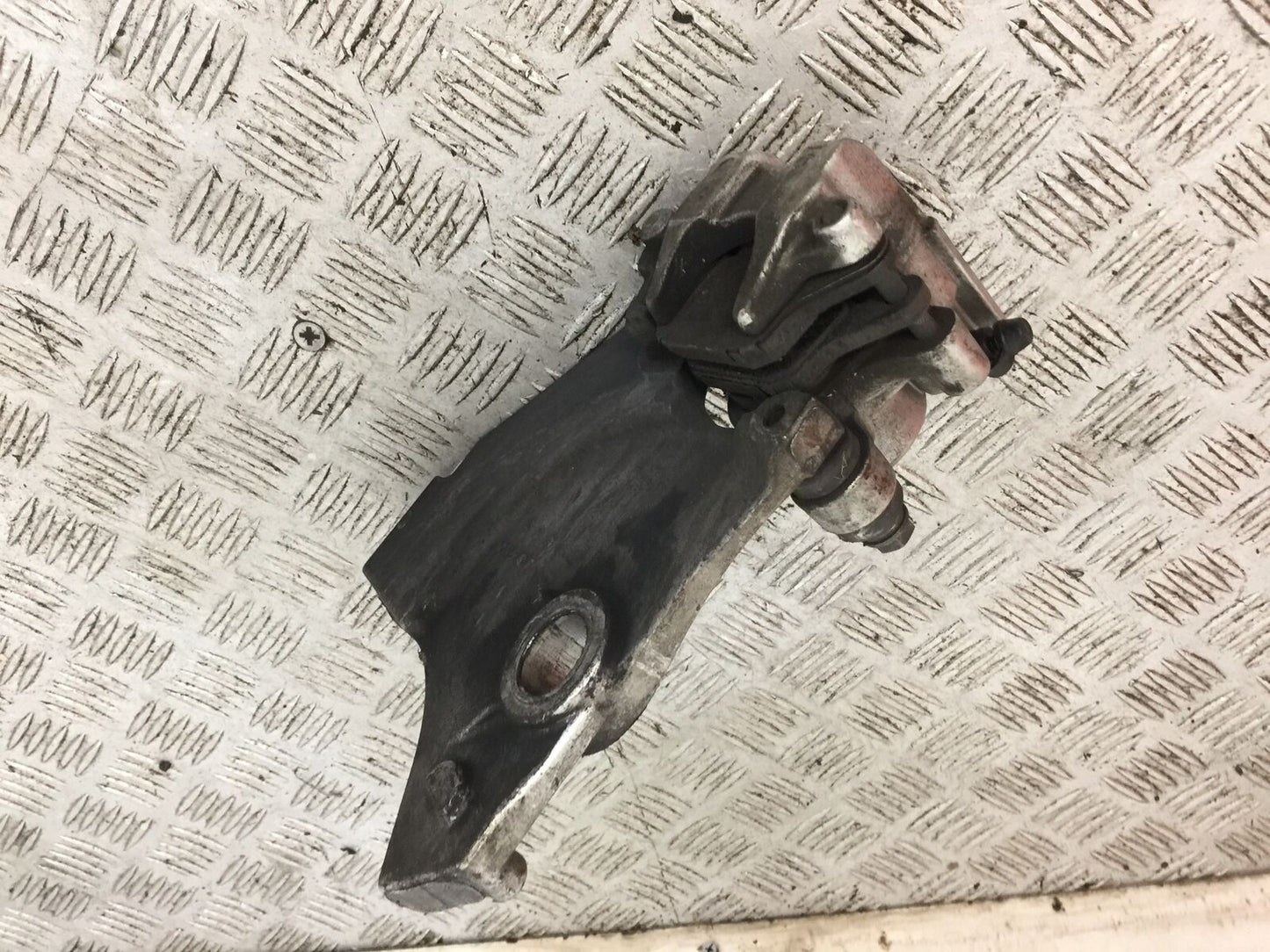 KAWASAKI Z1000 REAR BRAKE CALIPER  YEAR 2007-2009 (STOCK 763)