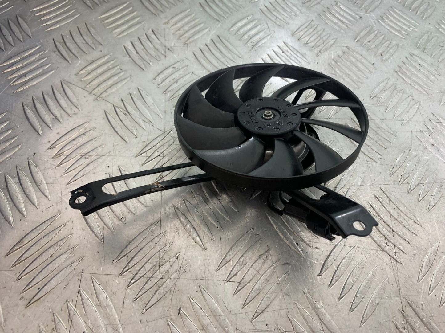 HONDA CBR1000 rr FIREBLADE RADIATOR FAN   2008-2011 (CMB1253)