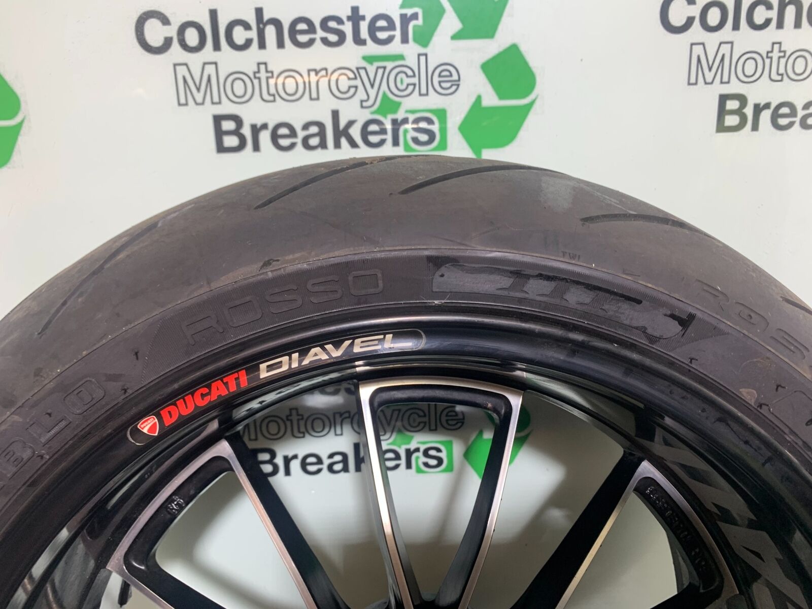 DUCATI DIAVEL 1200 REAR  WHEEL  YEAR 2014 (CMB1054)