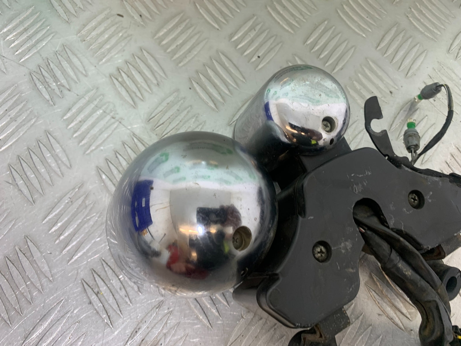 SUZUKI GSF1200  GSF 1200 BANDIT CLOCKS  YEAR 1997-2000 (CMB1149)