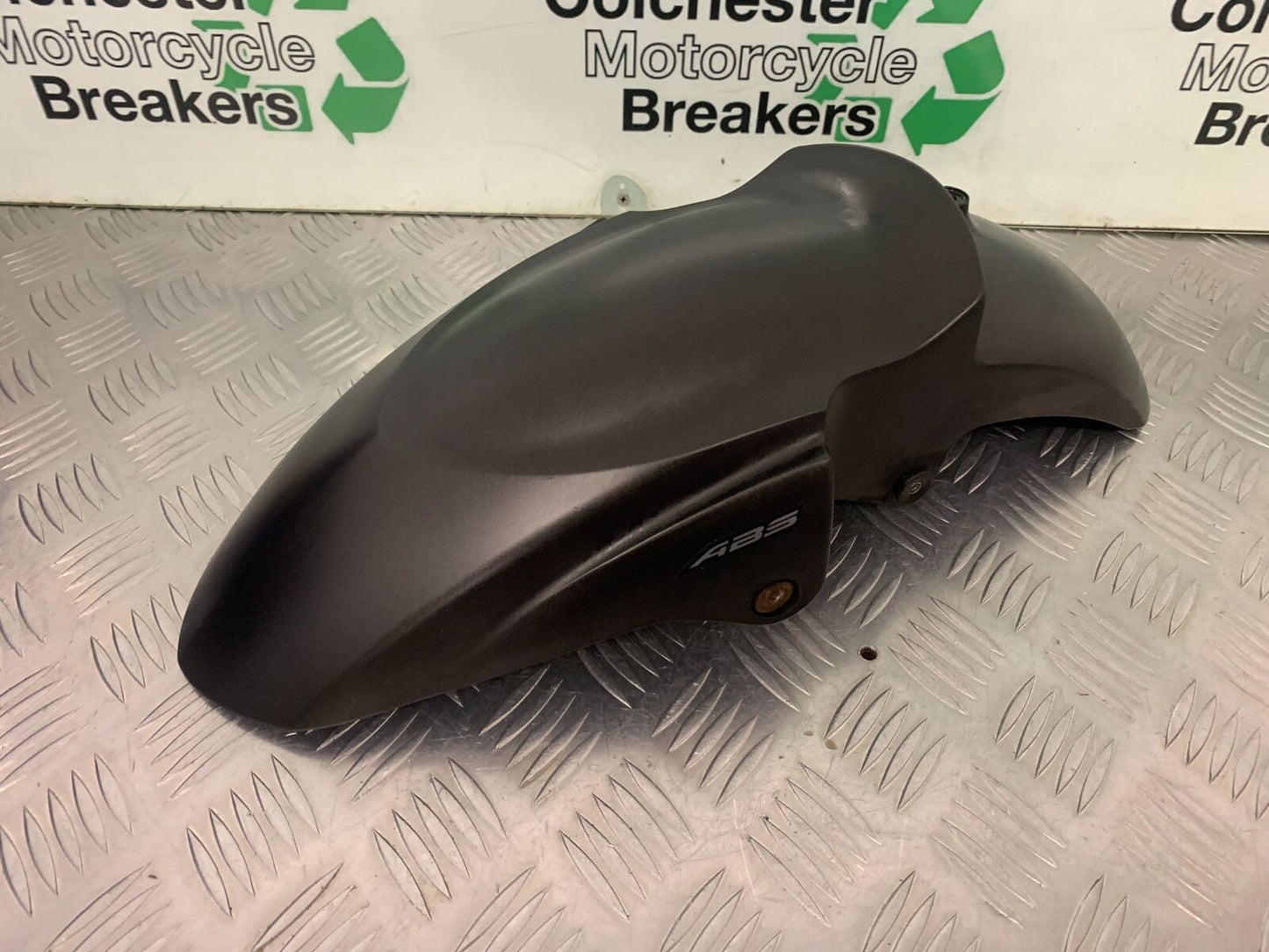 YAMAHA XJ6 XJ6-S FRONT MUDGAURD   YEAR 2009-2015  (STOCK 991)