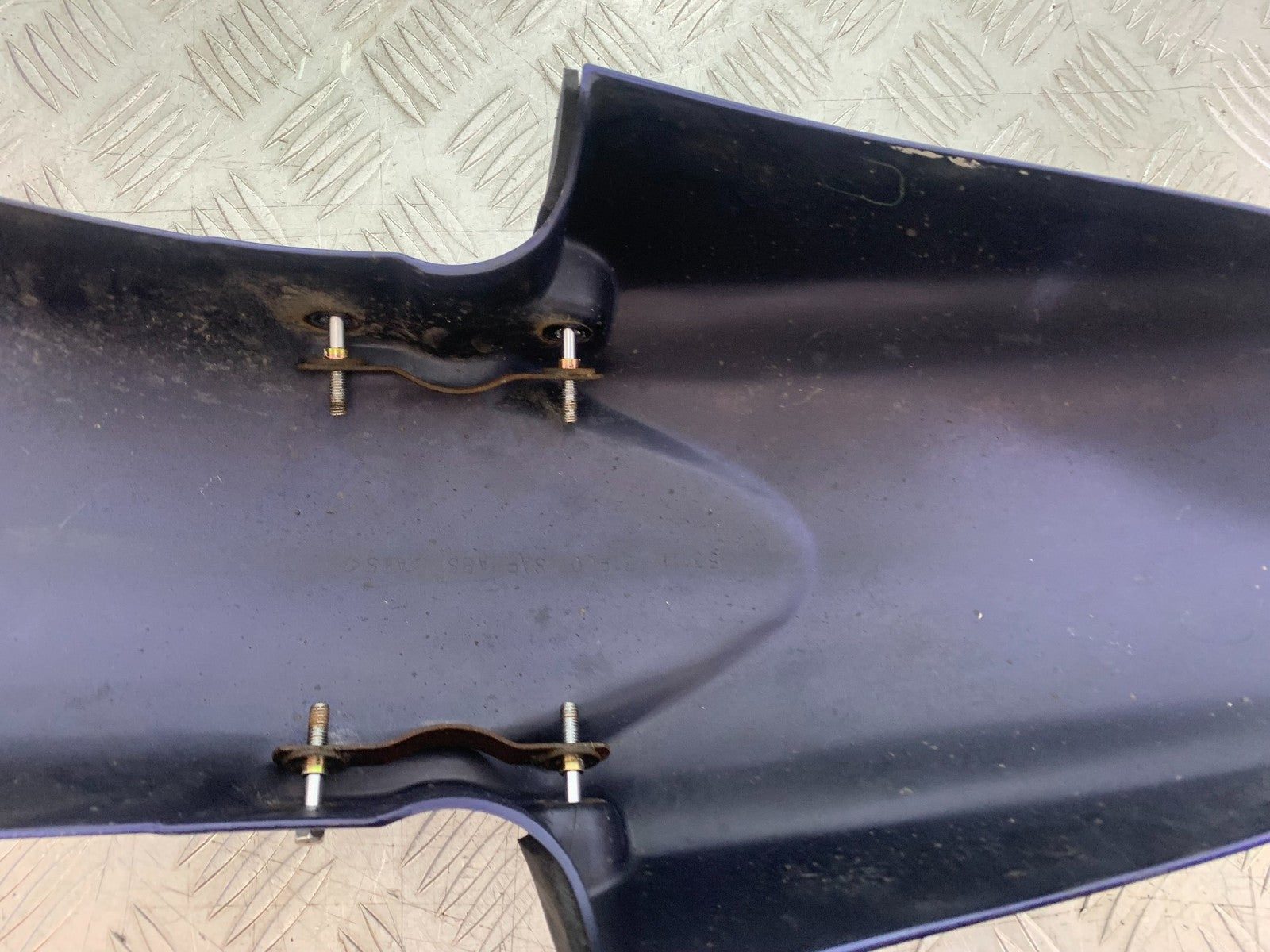 SUZUKI GSF600 GSF 600 BANDIT FRONT MUDGUARD  2000-2004 (CMB1269)