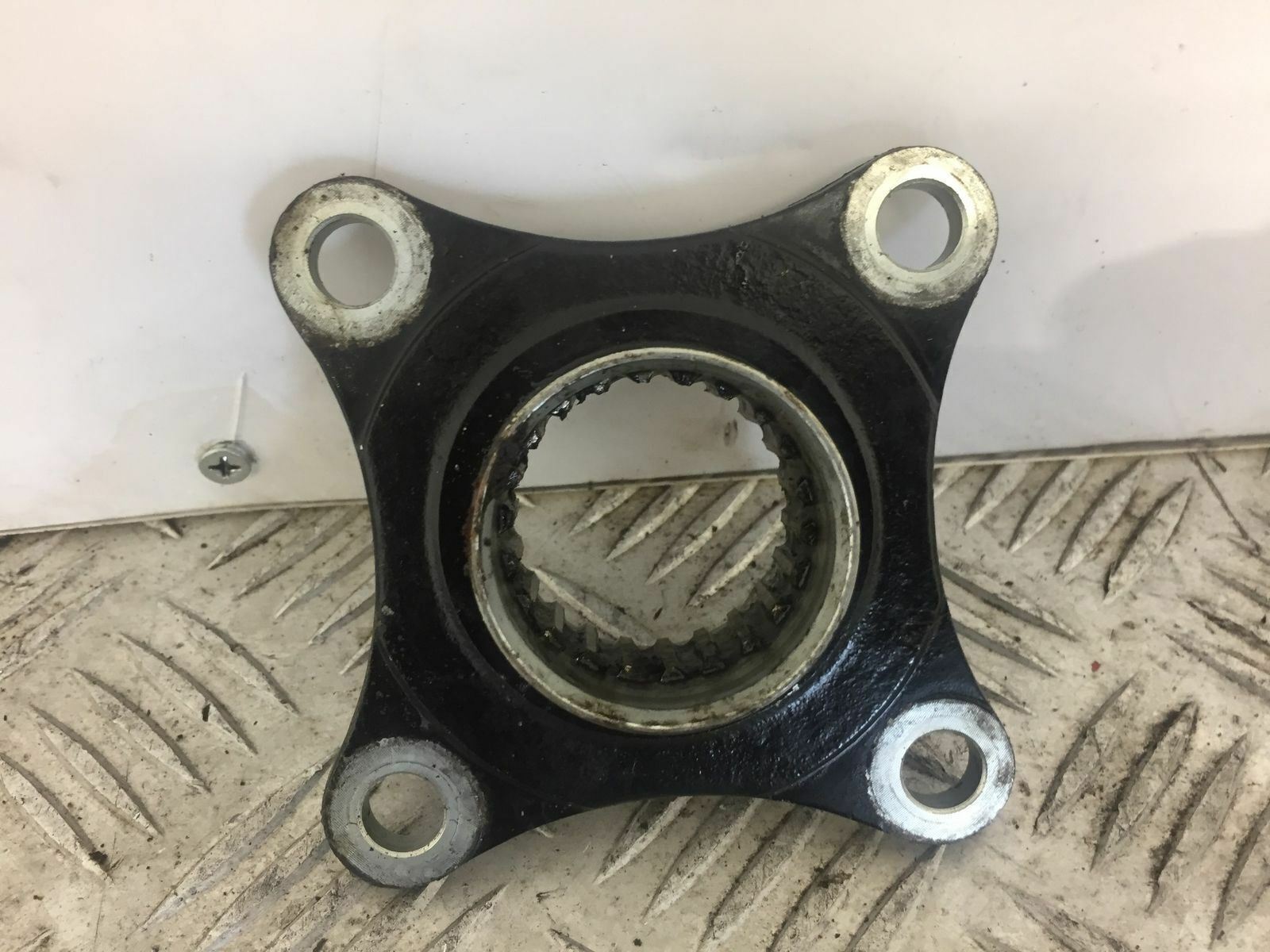 YAMAHA TMAX 500 T MAX 500 XP500 XP 500 DRIVE FLANGE    YEAR 2004 2007