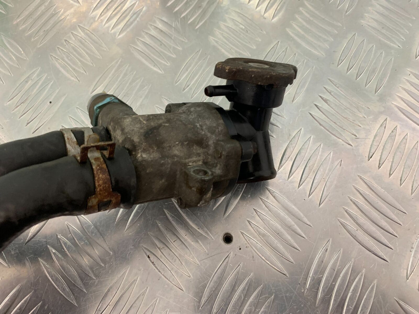YAMAHA FZS600 FAZER 600 THERMOSTAT  YEAR 2002-03  (STOCK 950)