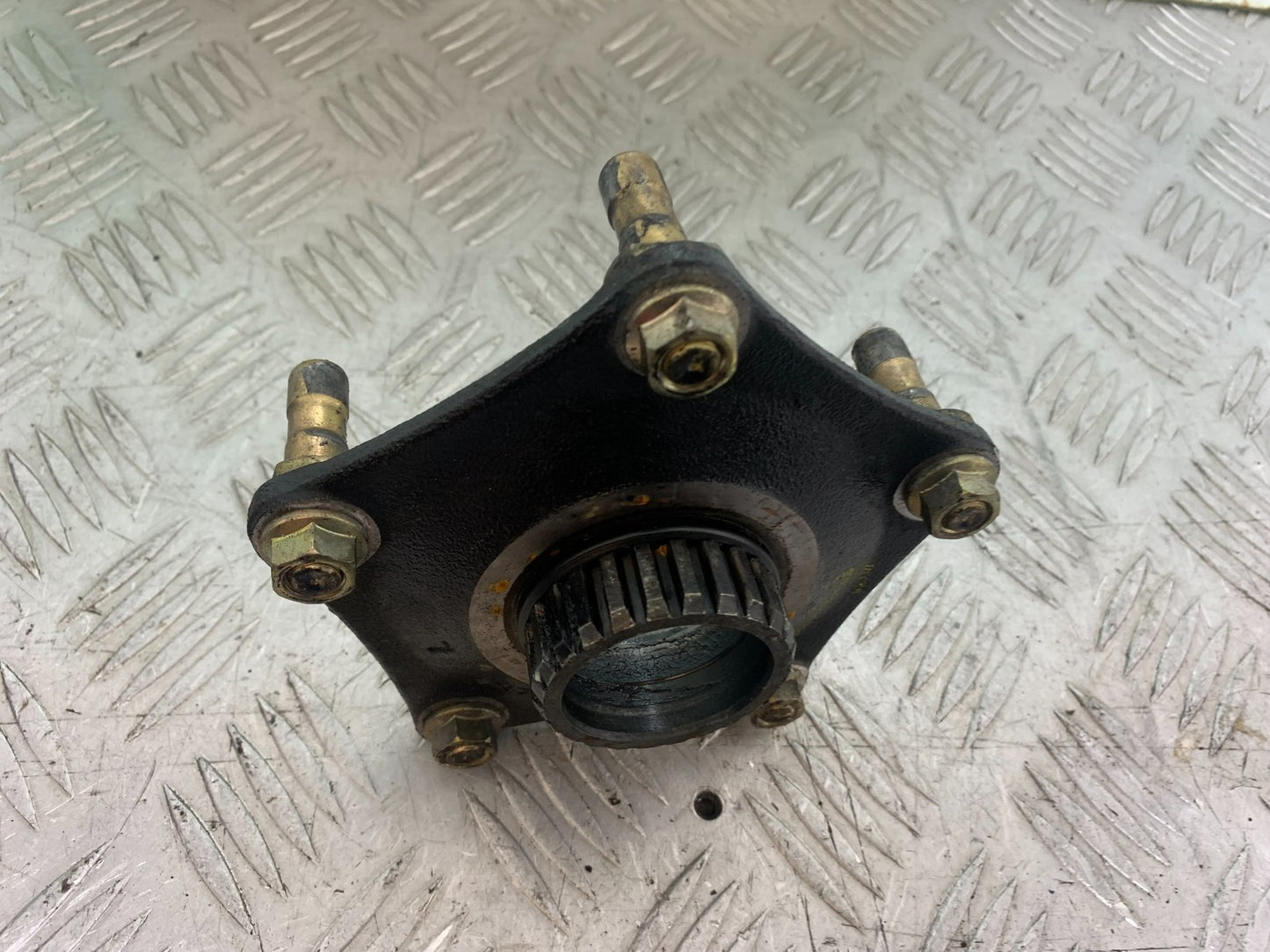 HONDA NT650 V DEAUVILLE DRIVE FLANGE  YEAR 1998-01(CMB1320)