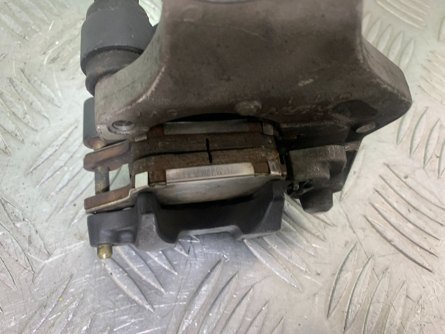 YAMAHA YZF R1 REAR BRAKE CALIPER   YEAR 2004-2006 (CMB1155)