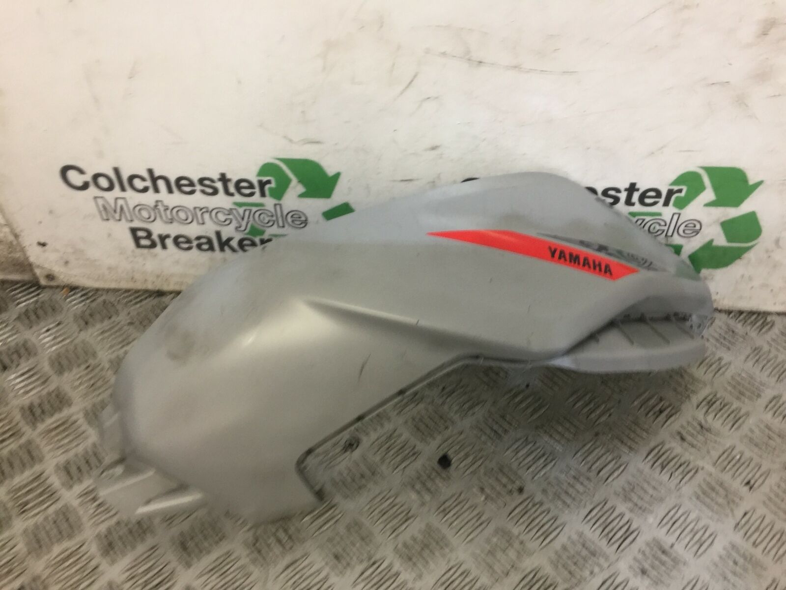 YAMAHA MT07 MT-07 RIGHT TANK COVER YEAR 2014-2018 (STOCK 704)