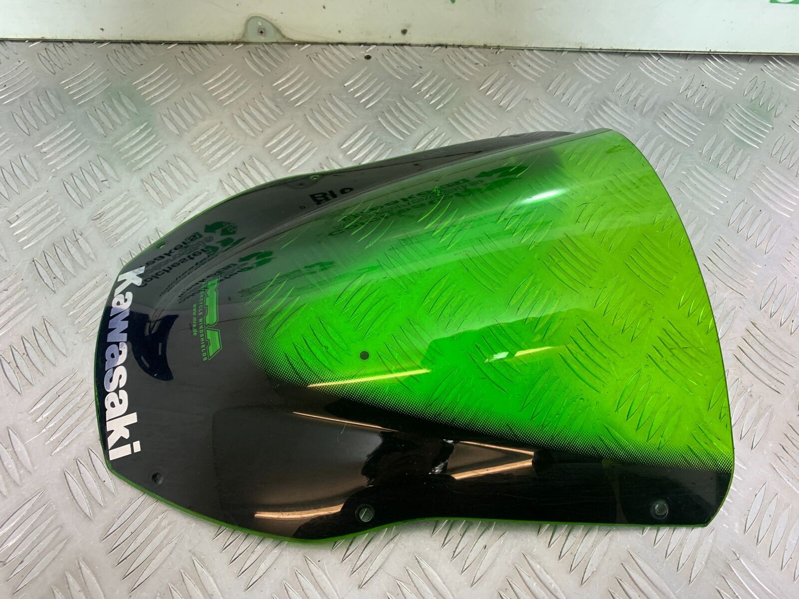 KAWASAKI ZX12R ZX12 R SCREEN   YEAR 2000-01 (CMB1038)