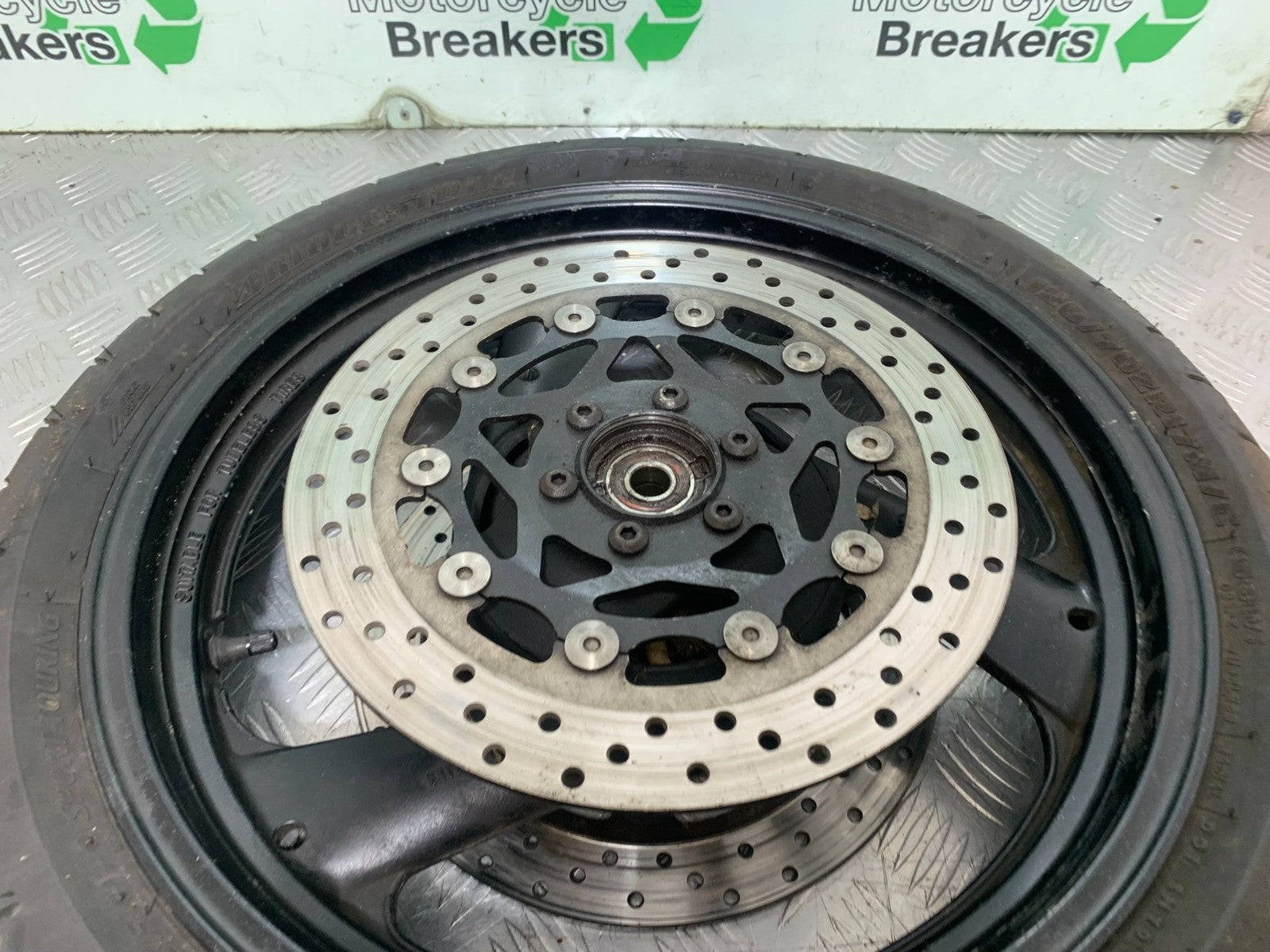 YAMAHA FZS600 FAZER 600 FRONT WHEEL  YEAR 1998-2001 (CMB1267)
