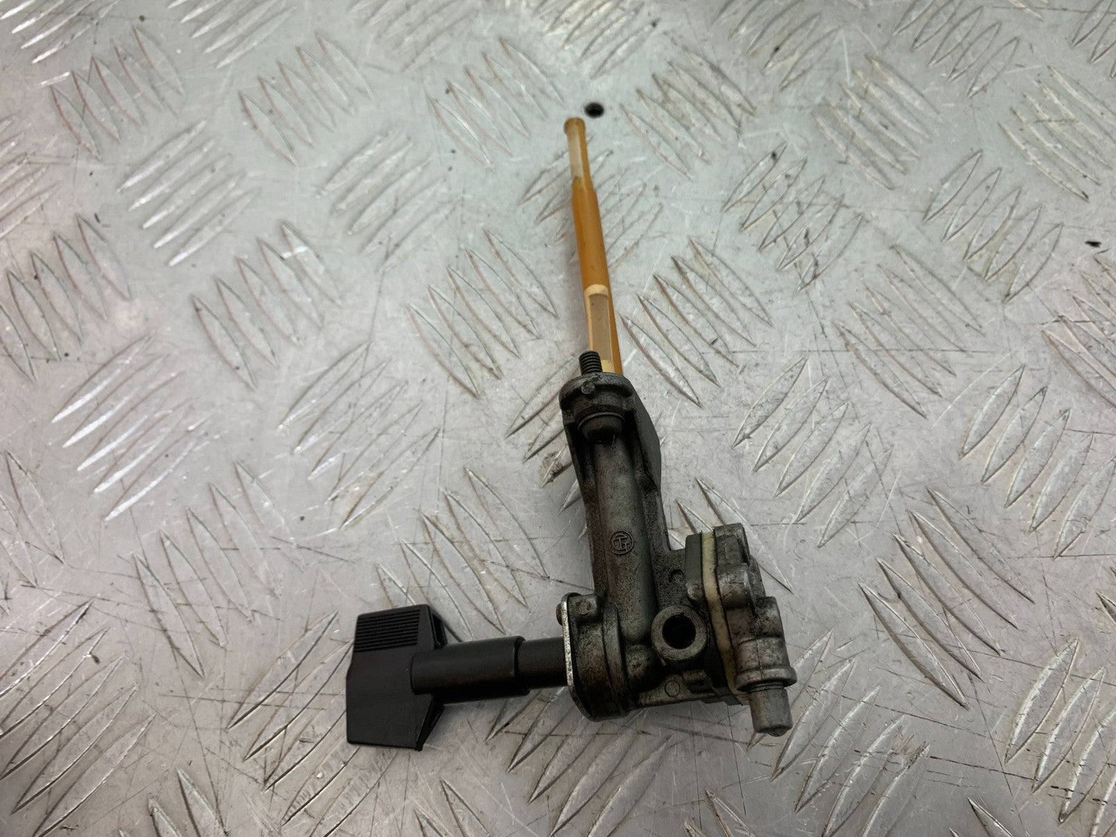 YAMAHA XJ600 XJ 600 DIVERSION PETROL TAP  1998-2000 (CMB1191)
