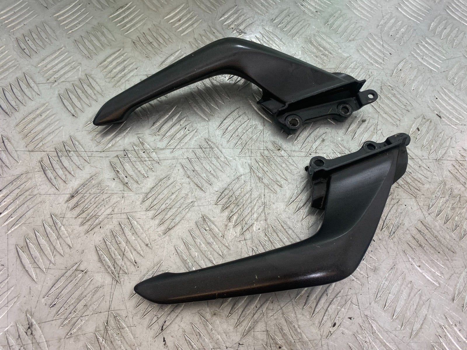 HONDA CB500 F CB500F GRAB RAILS  YEAR 2013-2015  (CMB1235)