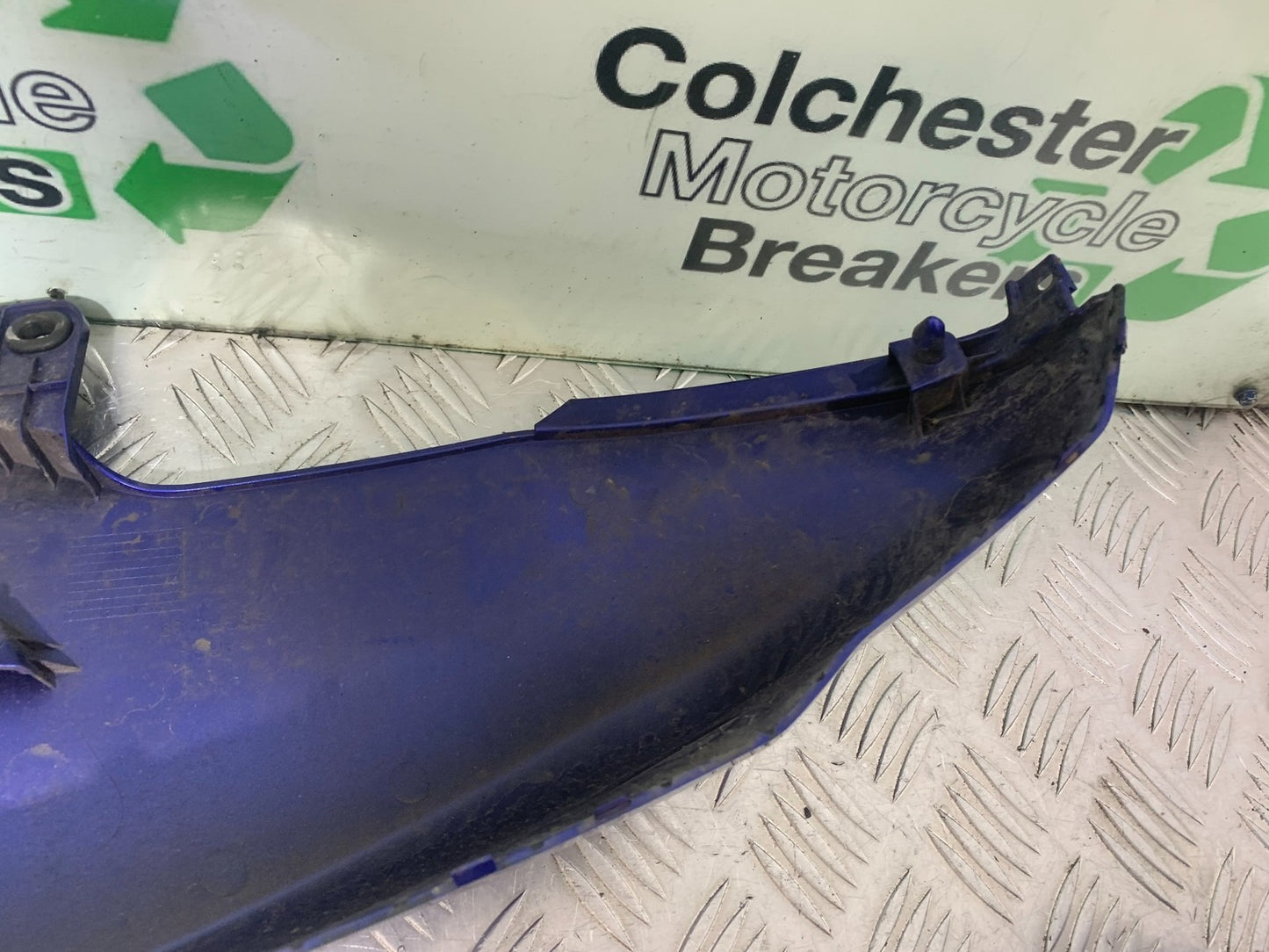 YAMAHA YZF-R125 YZF 125 RIGHT TANK PANEL  YEAR 2019-2022 (CMB1263)