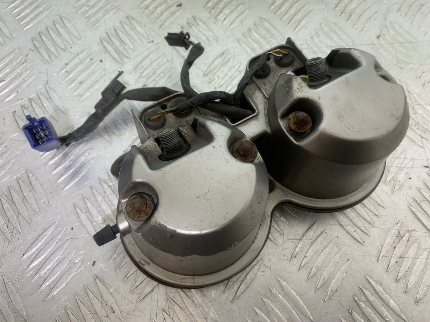 SUZUKI GS500 GS 500 CLOCKS (DAMAGED)  YEAR 2001-2008 (CMB1254)
