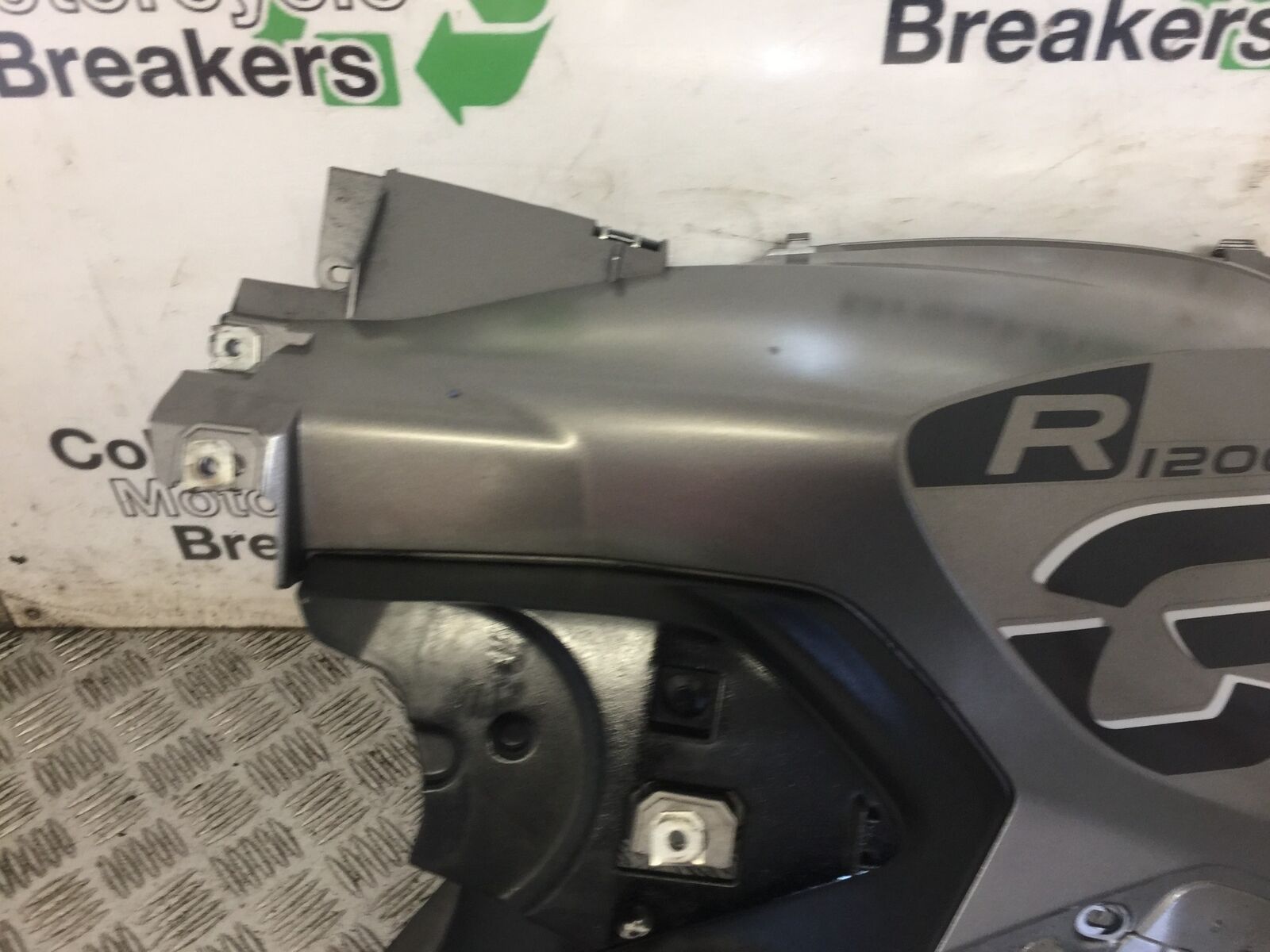 BME R1200 GS TE EXCLUSIVE LEFT FAIRING PANEL  YEAR 2018  (STOCK 702)