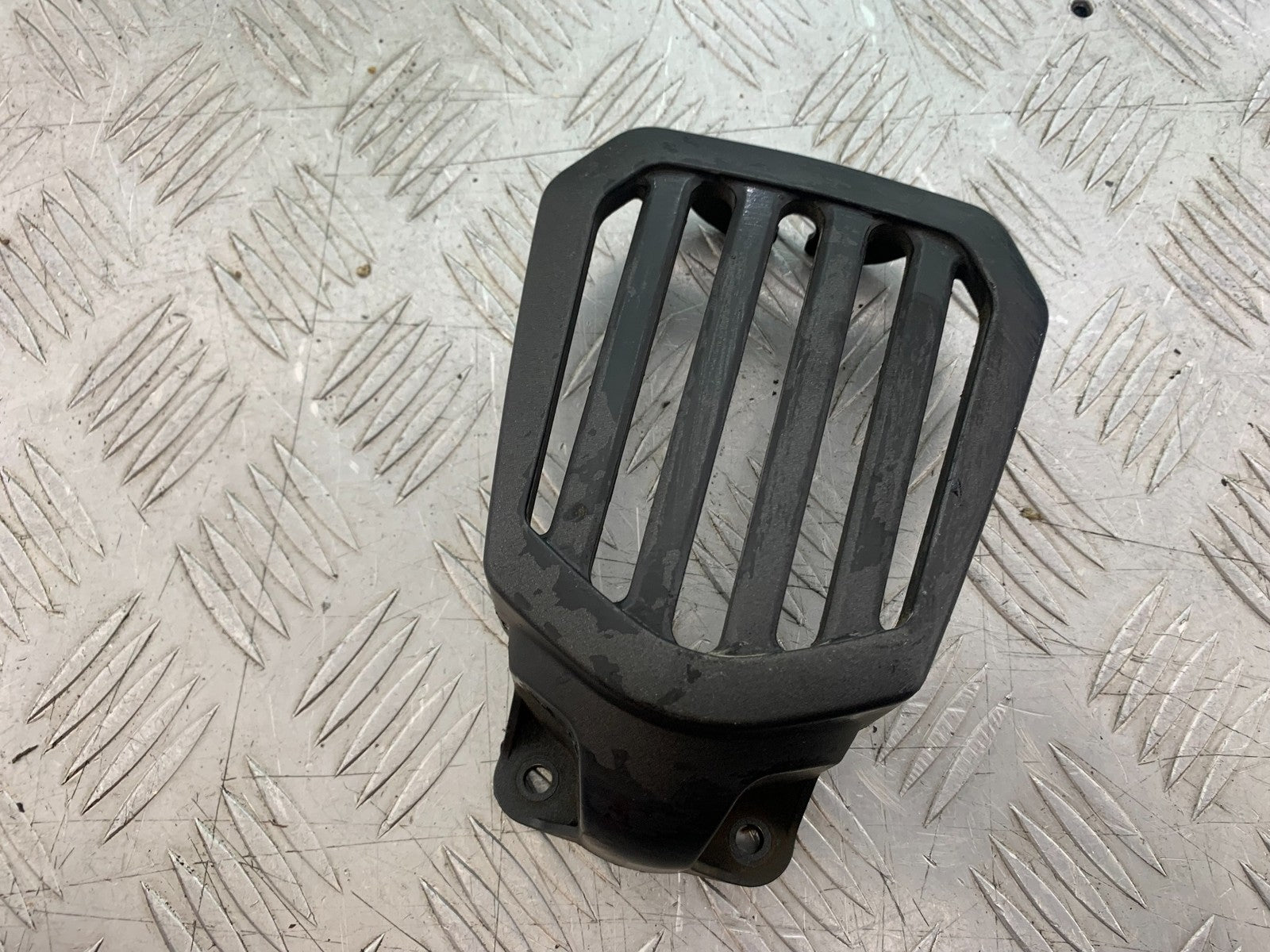 YAMAHA XVS 1300 MIDNIGHT STAR REGULATOR COVER  YEAR 2007-16 (CMB1200)