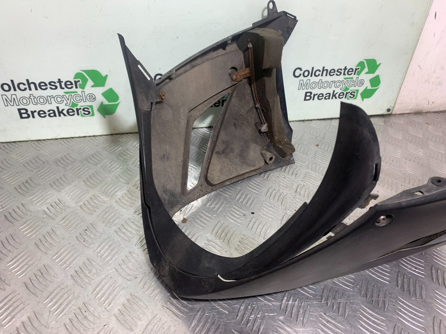 KAWASAKI GTR1400 GTR 1400 BELLYPAN YEAR 2007-2009 (CMB1174)