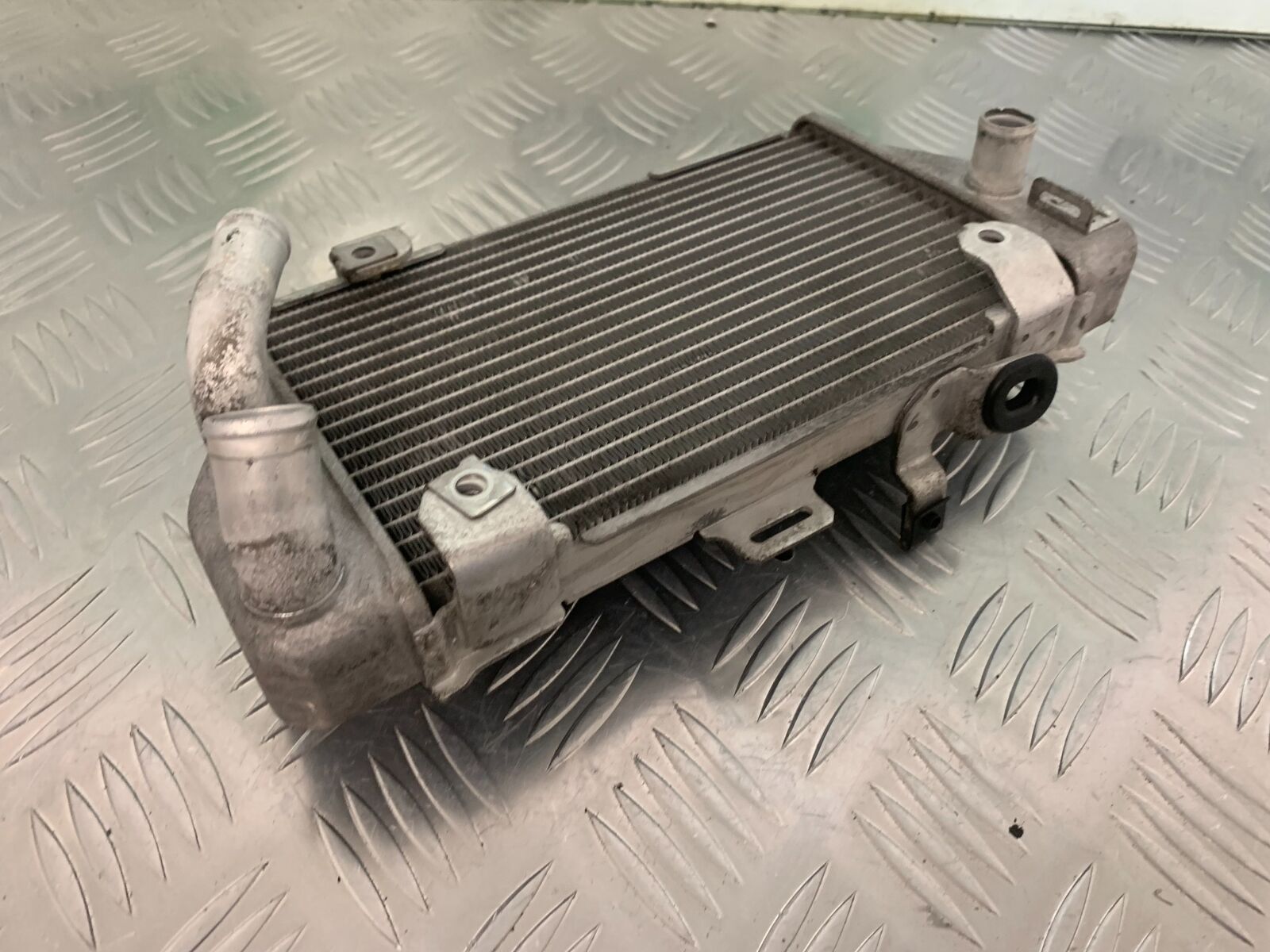 HONDA CRF1000 (DCT) AFRICA TWIN  LEFT RADIATOR   YEAR 2019 (STOCK 962)