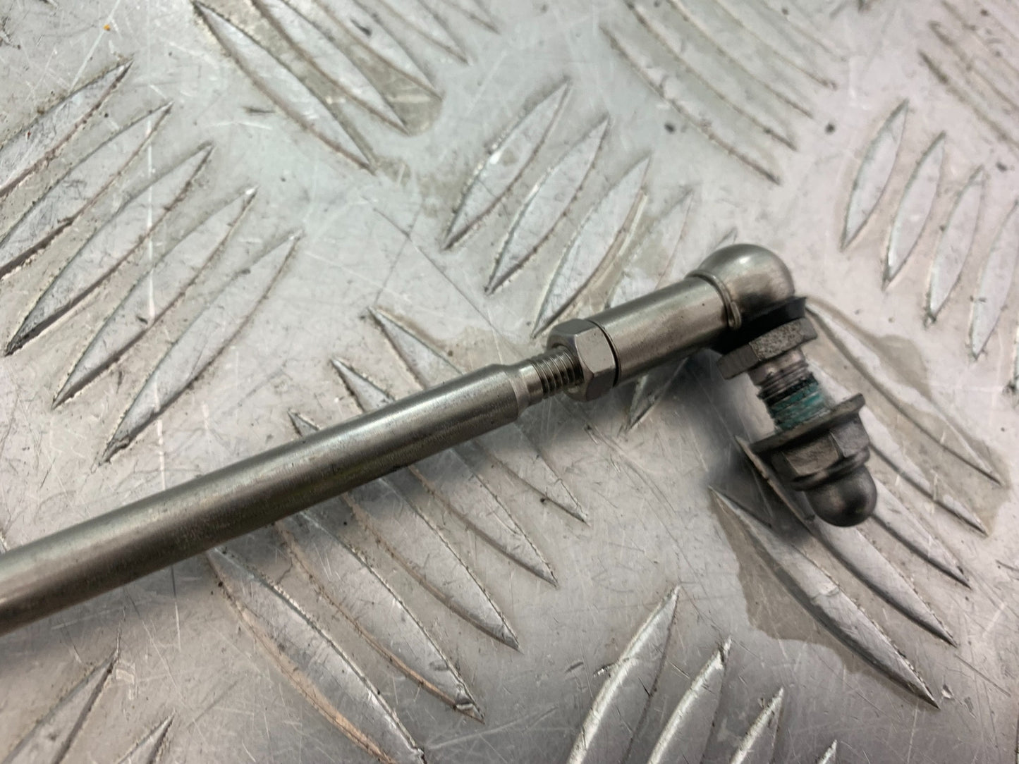 TRIUMPH TRIDENT 660 QIUCK SHIFTER   YEAR 2021-2024 (CMB1148)