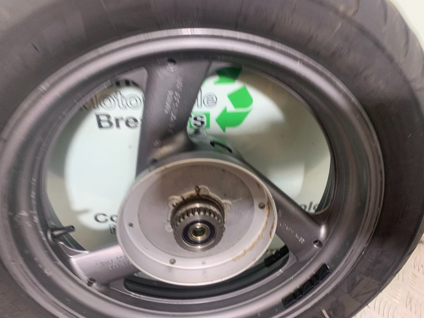 YAMAHA XJ900 XJ 900 DIVERSION REAR WHEEL YEAR 1994-2002(CMB1292)