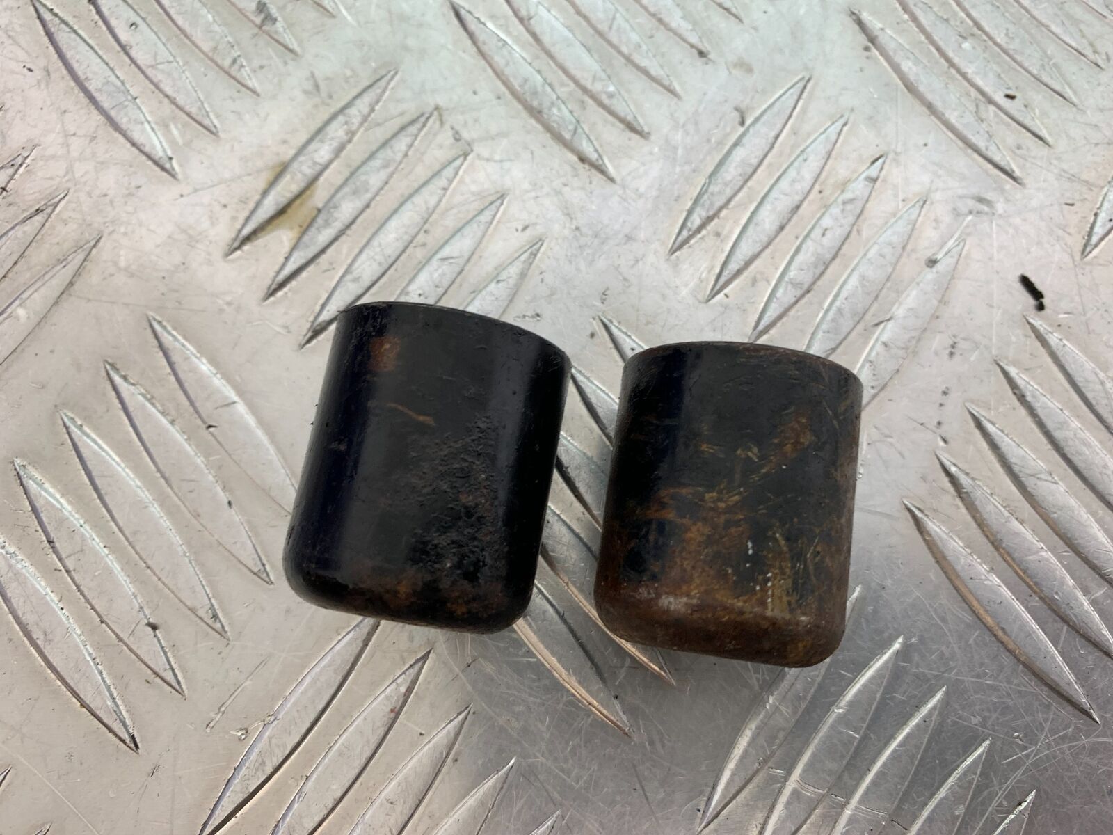 SUZUKI GSF650 GSF 650 BAR END WEIGHTS   YEAR 2005-06  (CMB1028)