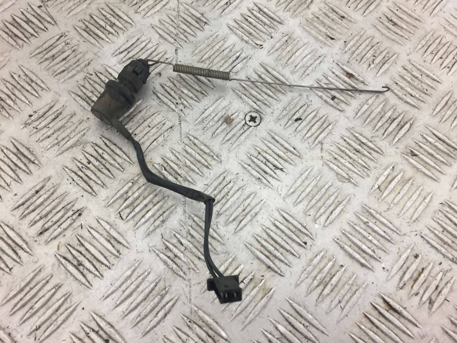 YAMAHA XJR1300 XJR 1300 REAR BRAKE SWITCH  YEAR 1999 2002 (CARBED) STOCK 363