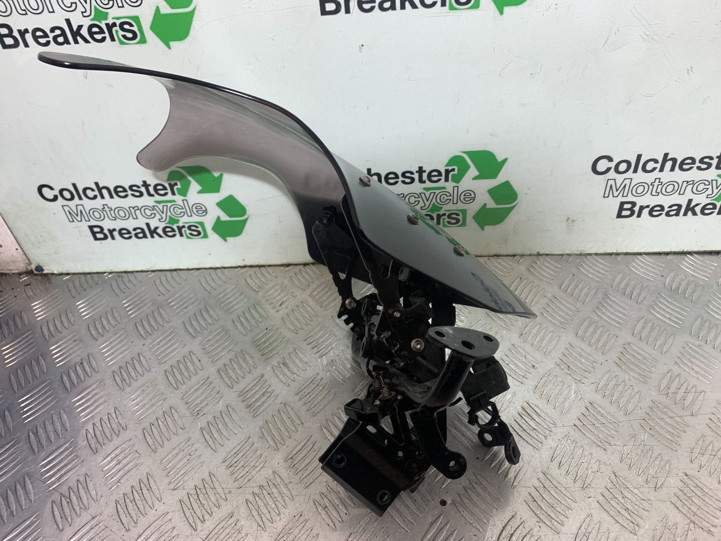 KAWASAKI Z1000 SX FAIRING BRACKET AND SCREEN  YEAR 2014-16 (CMB1264)