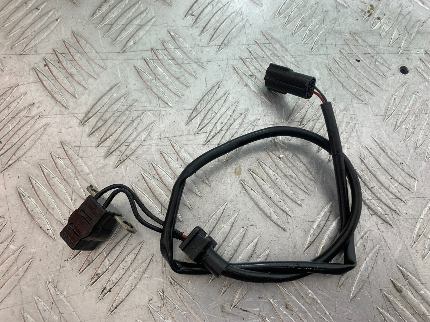 TRIUMPH TROPHY 900 IGNITION PICK UP SENSOR  YEAR 1991-95 (CMB1251)