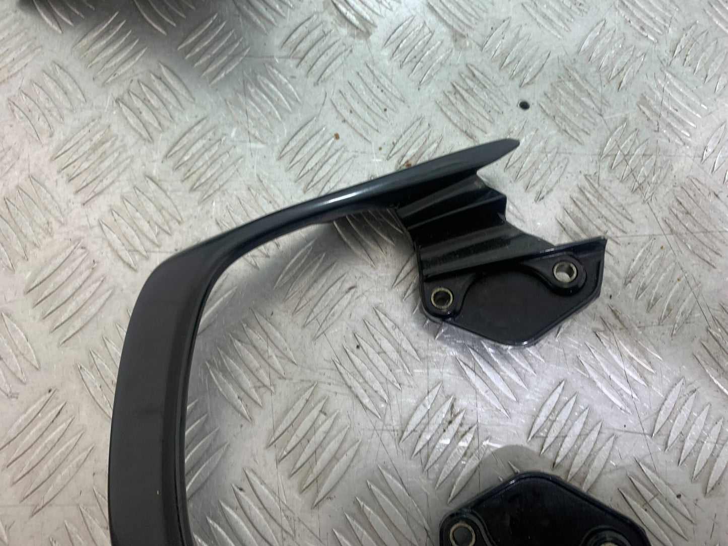 HONDA CBF125 CBF 125 GRAB RAIL   YEAR 2009-14  (CMB1172)