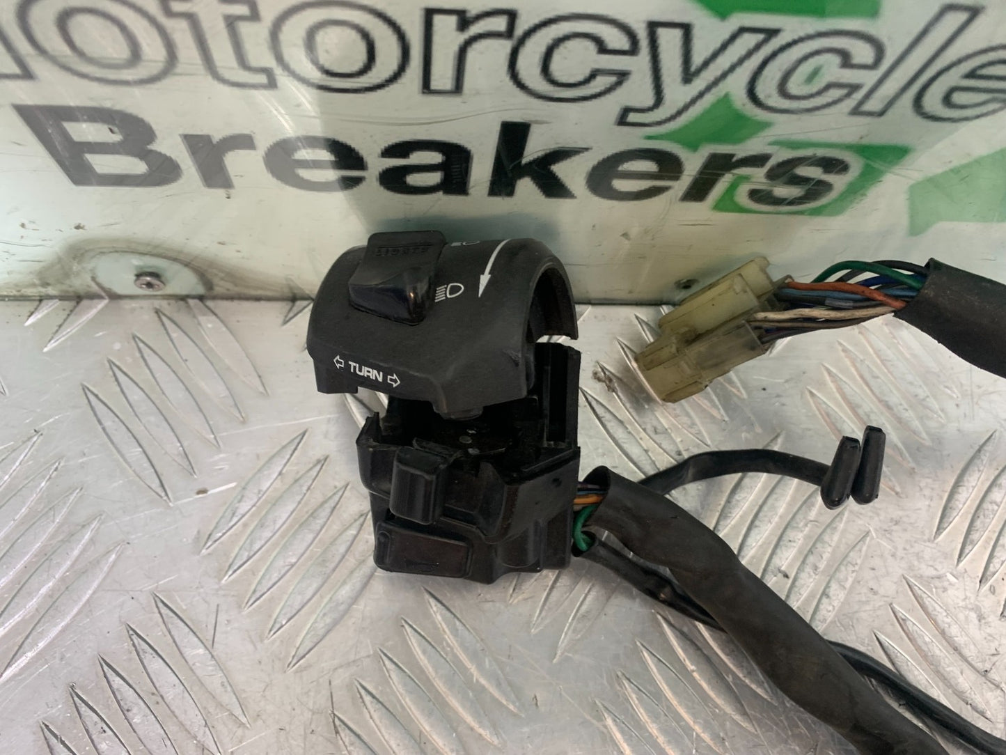 HONDA CBR600 CBR 600 FX FY LEFT SWITCH GEAR  YEAR 1999-2000 (CMB1287)