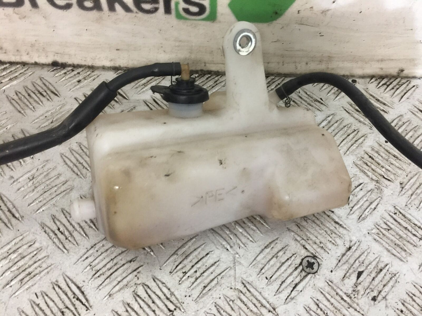 YAMAHA FZ1-N COOLANT BOTTLE YEAR 2006-2012  (STOCK 787)
