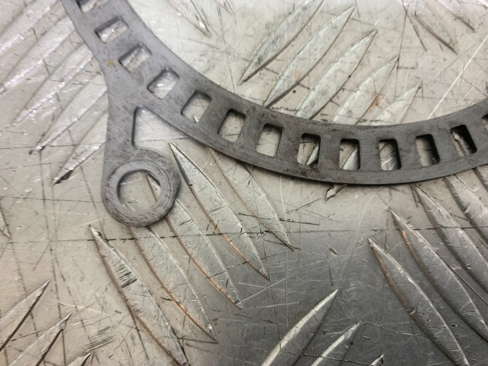 TRIUMPH TRIDENT 660 FRONT ABS RING GEAR   YEAR 2021-2024 (CMB1295)